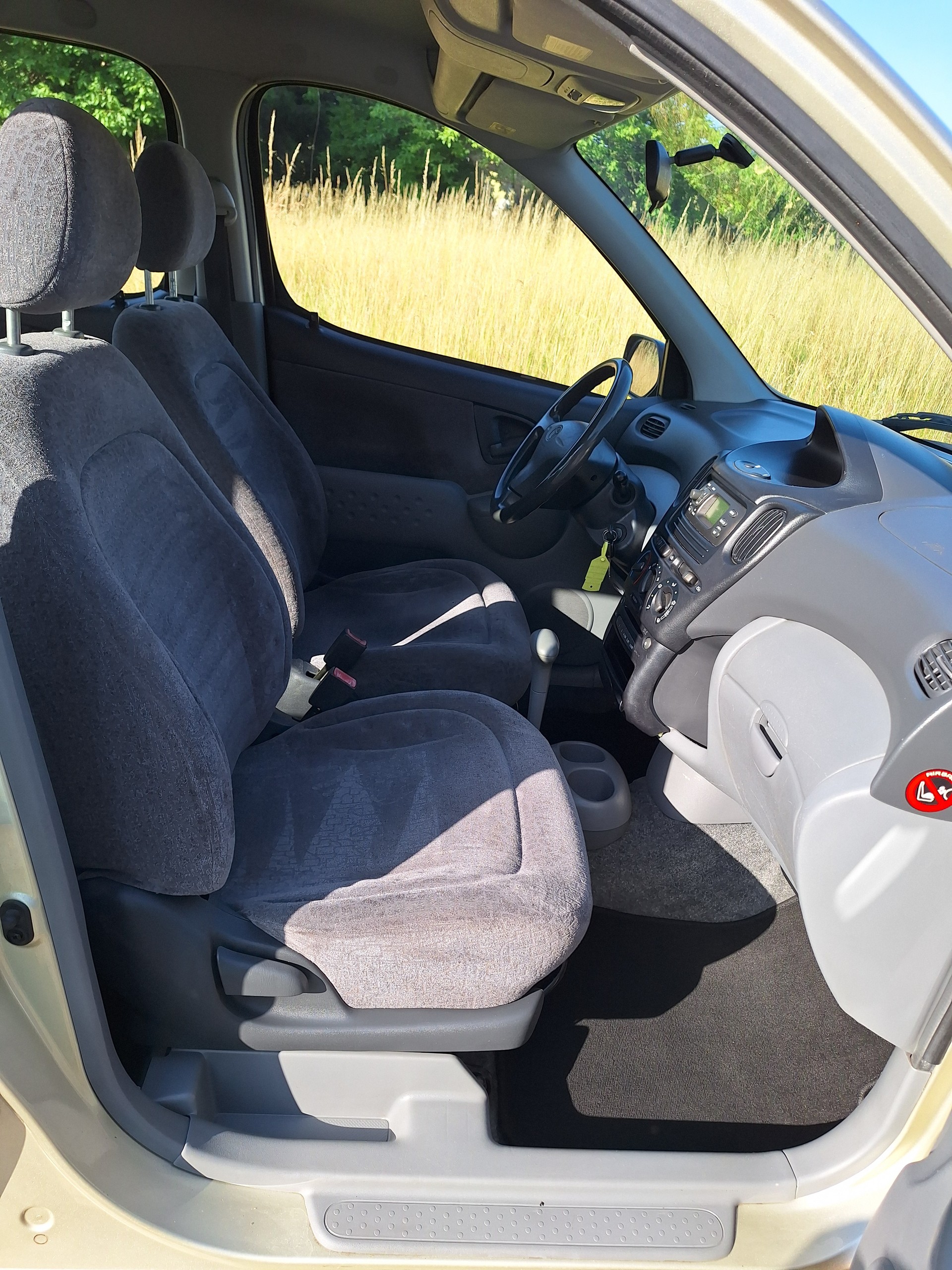 TOYOTA Yaris Verso 1.3 Linea Sol-image-7
