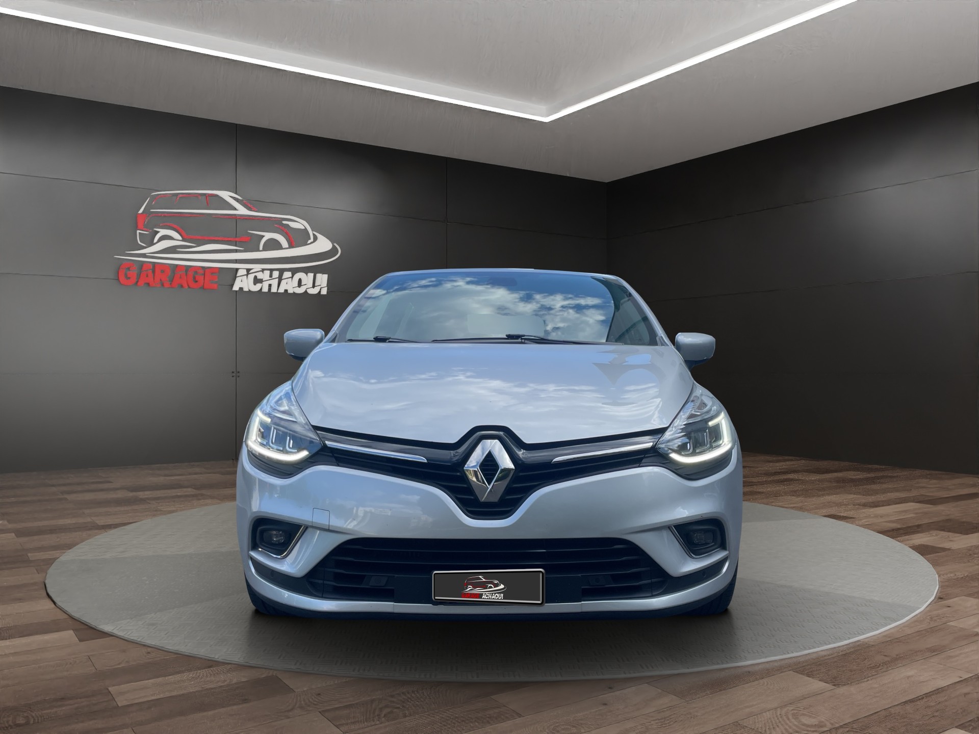 RENAULT Clio 1.2 16V T Intens-image-0