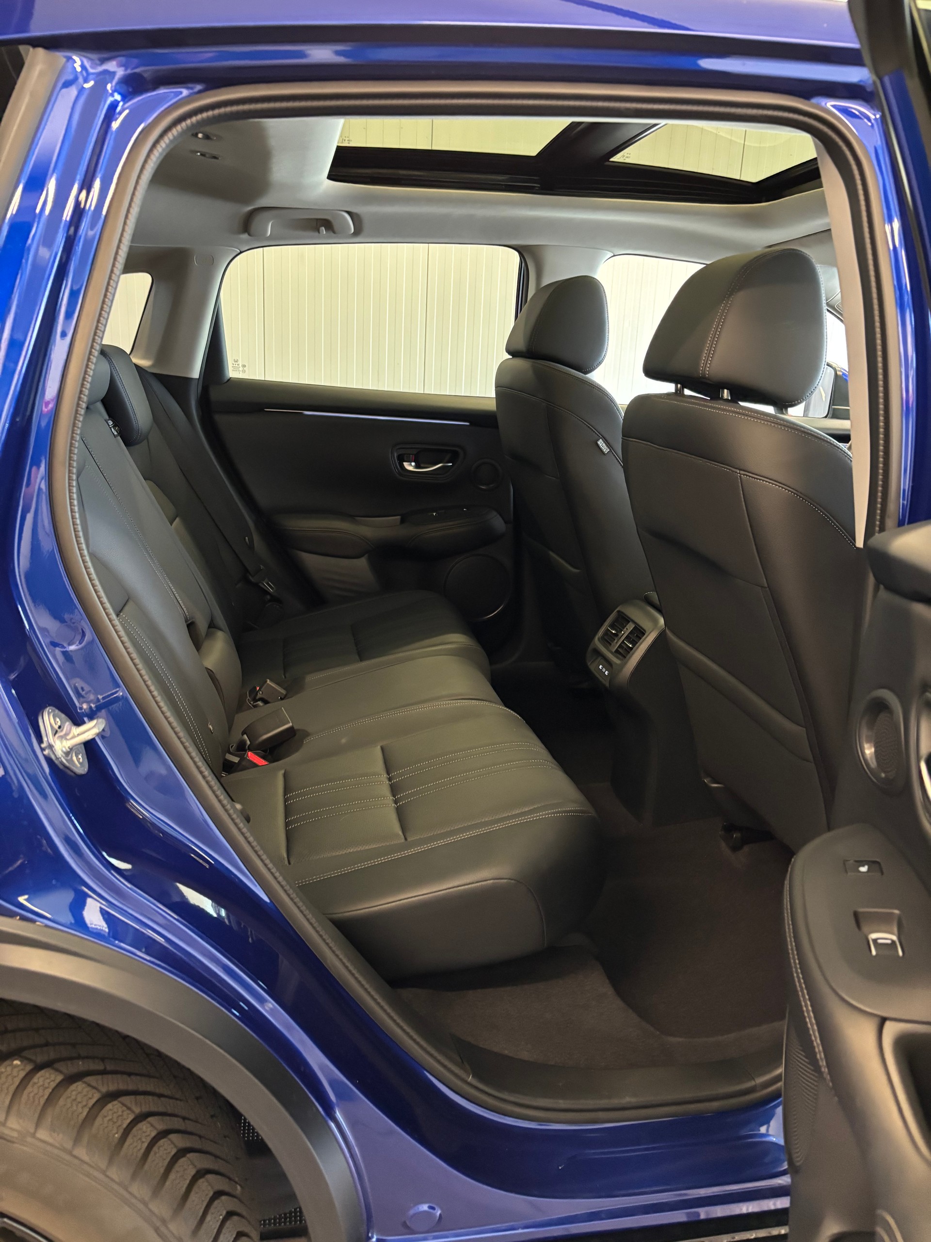 HONDA ZR-V 2.0i MMD Hybrid Advance Automatic-image-12