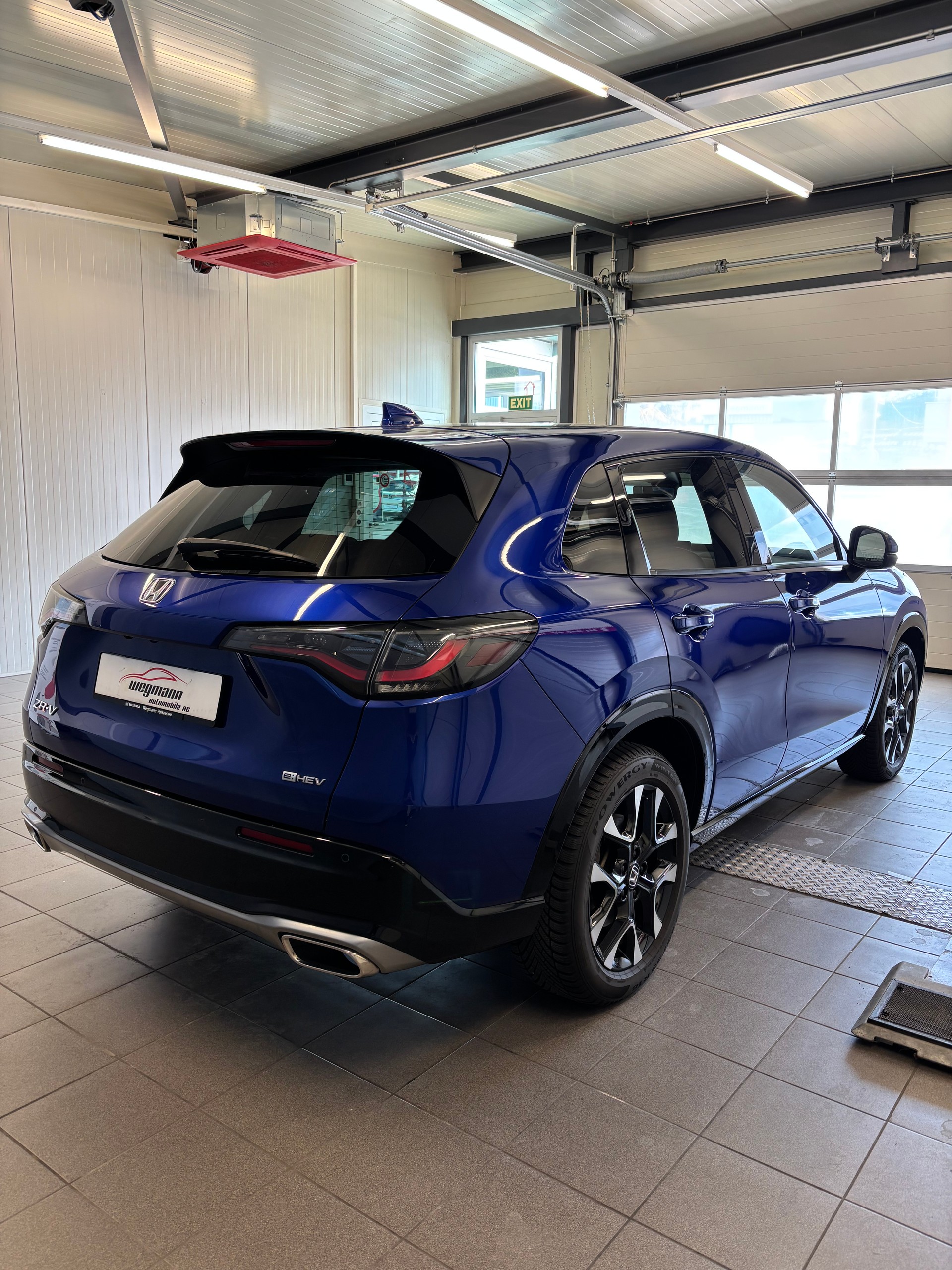 HONDA ZR-V 2.0i MMD Hybrid Advance Automatic-image-3