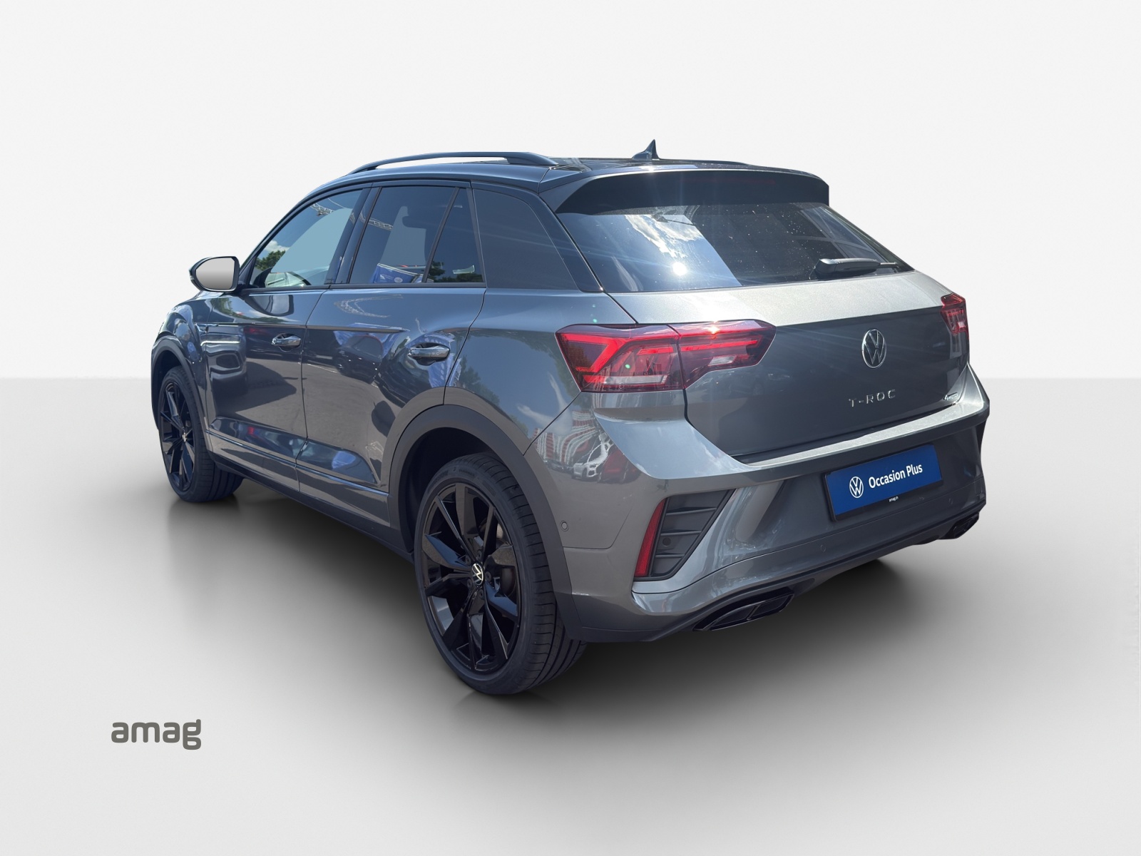 VW T-Roc 2.0 TSI R-Line DSG 4Motion-image-2