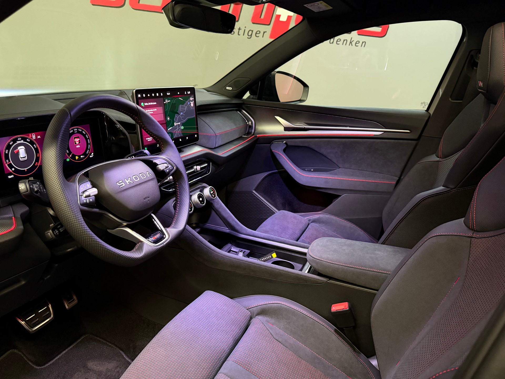 SKODA Kodiaq 2.0 TSI RS 4x4-image-16