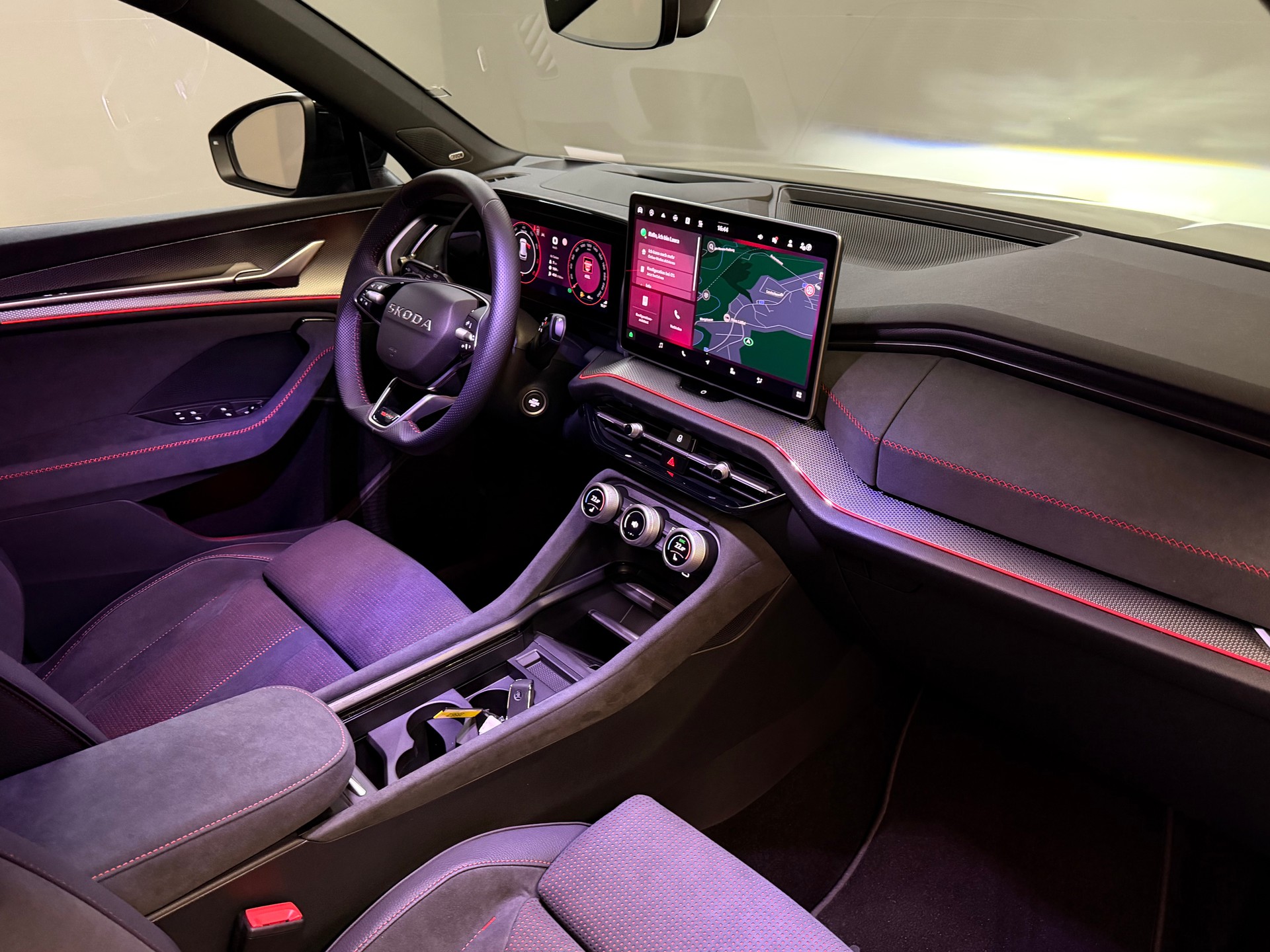 SKODA Kodiaq 2.0 TSI RS 4x4-image-21