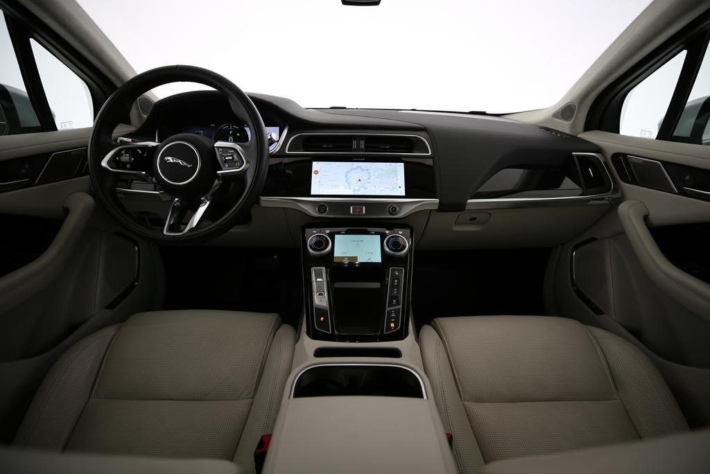 JAGUAR I-Pace EV400 HSE AWD-image-4