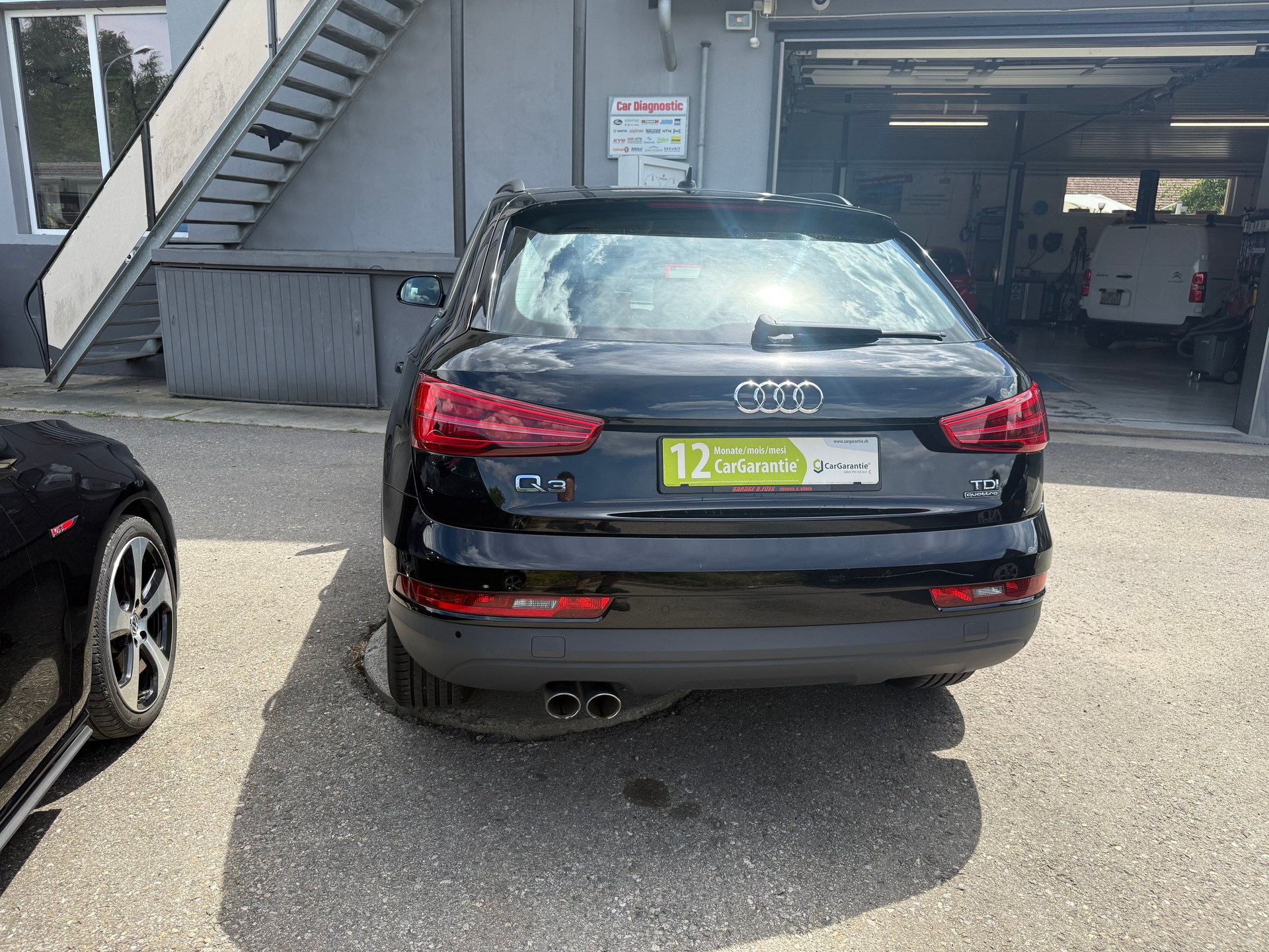 AUDI Q3 2.0 TDI quattro S-tronic-image-3