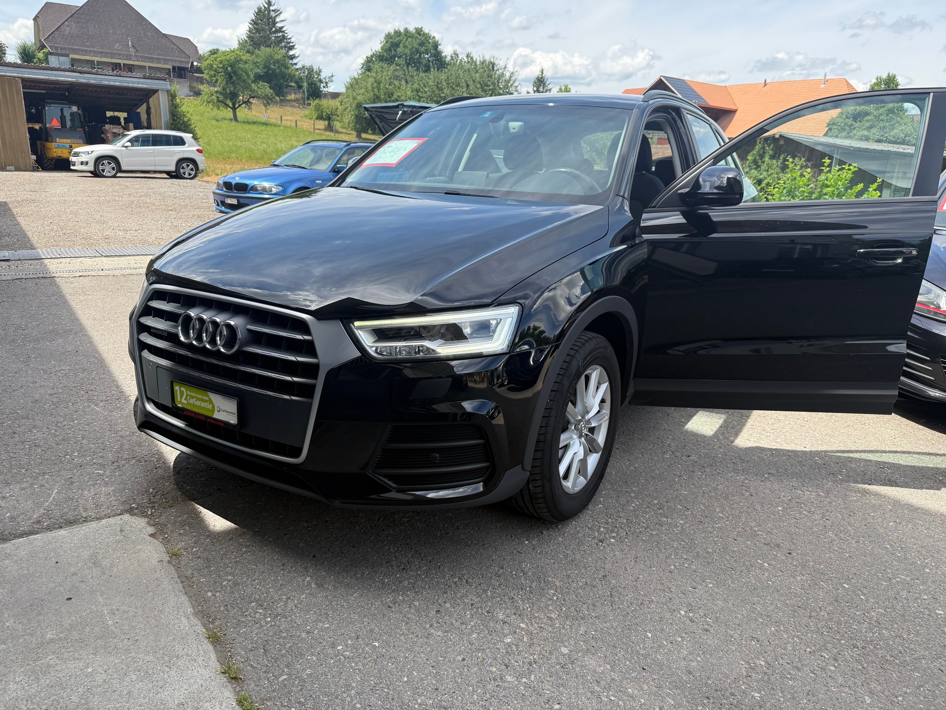 AUDI Q3 2.0 TDI quattro S-tronic-image-0