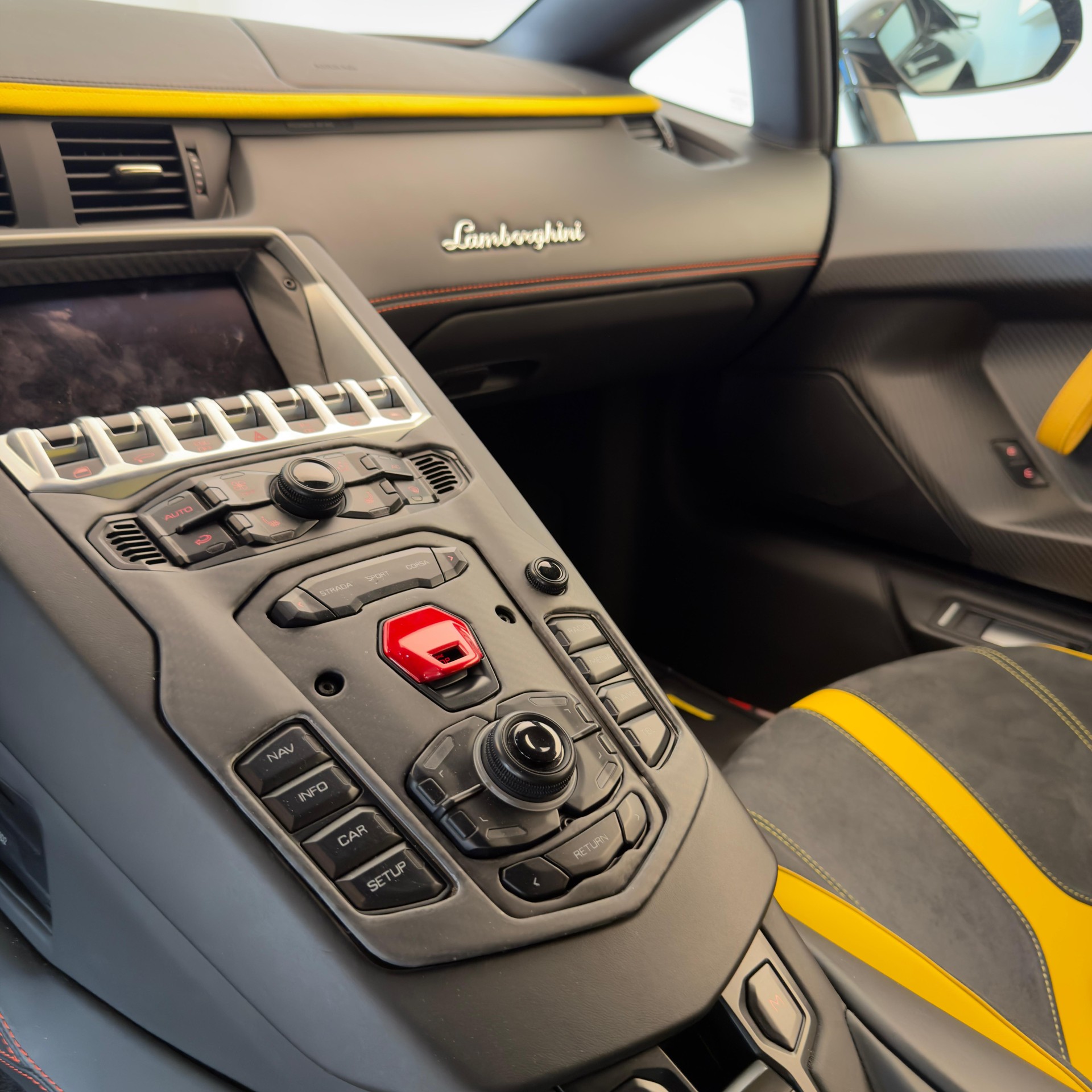 LAMBORGHINI Aventador LP700-4 Coupé E-Gear SVJ CONVERSION-image-11