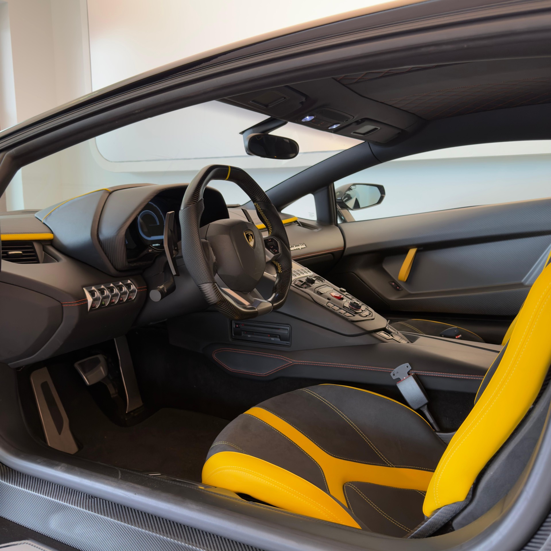 LAMBORGHINI Aventador LP700-4 Coupé E-Gear SVJ CONVERSION-image-10