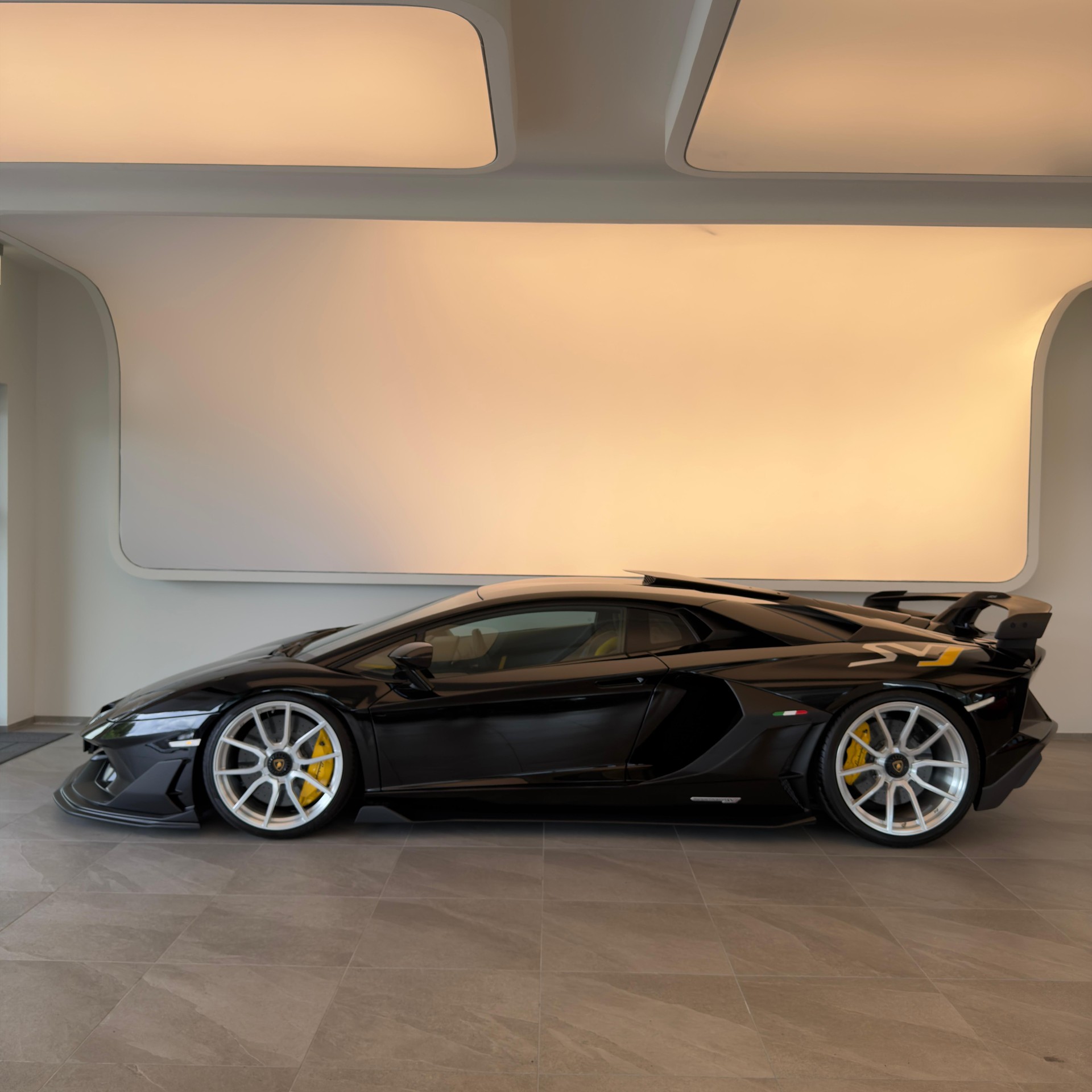 LAMBORGHINI Aventador LP700-4 Coupé E-Gear SVJ CONVERSION-showroom-element-1