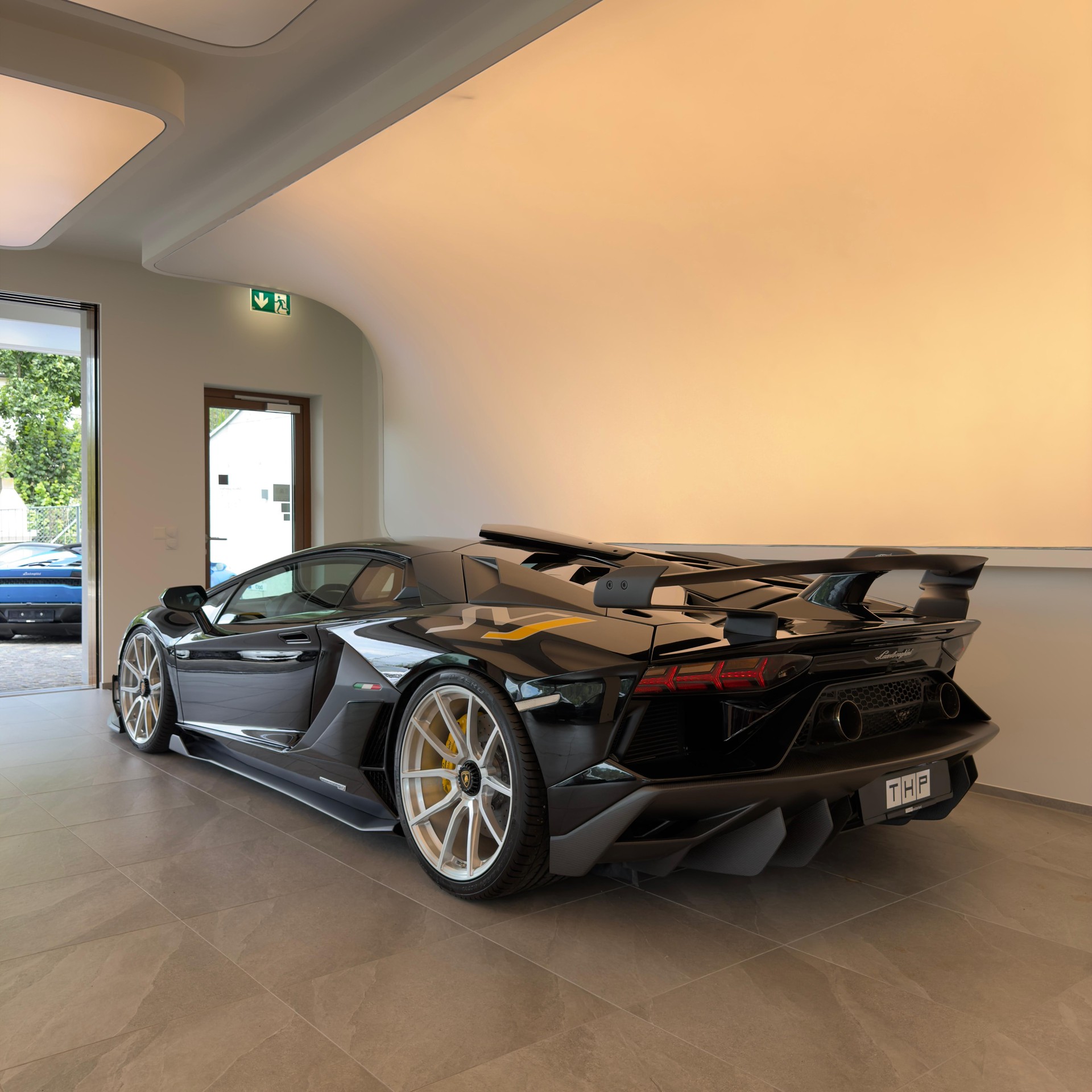 LAMBORGHINI Aventador LP700-4 Coupé E-Gear SVJ CONVERSION-showroom-element-3