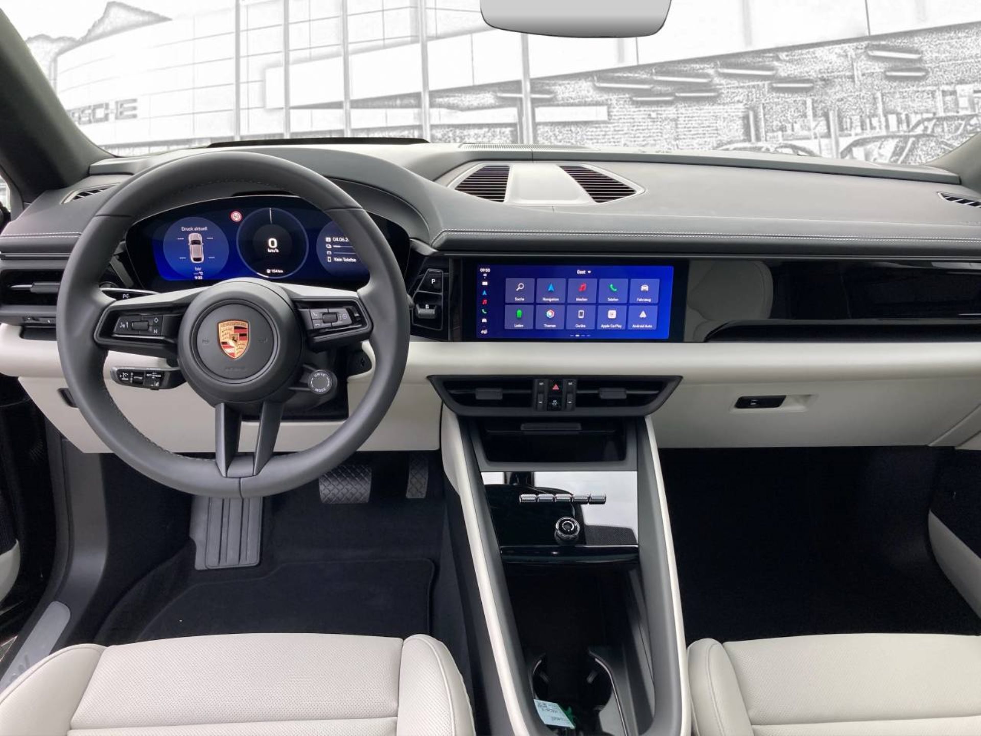 PORSCHE Macan 4-image-11
