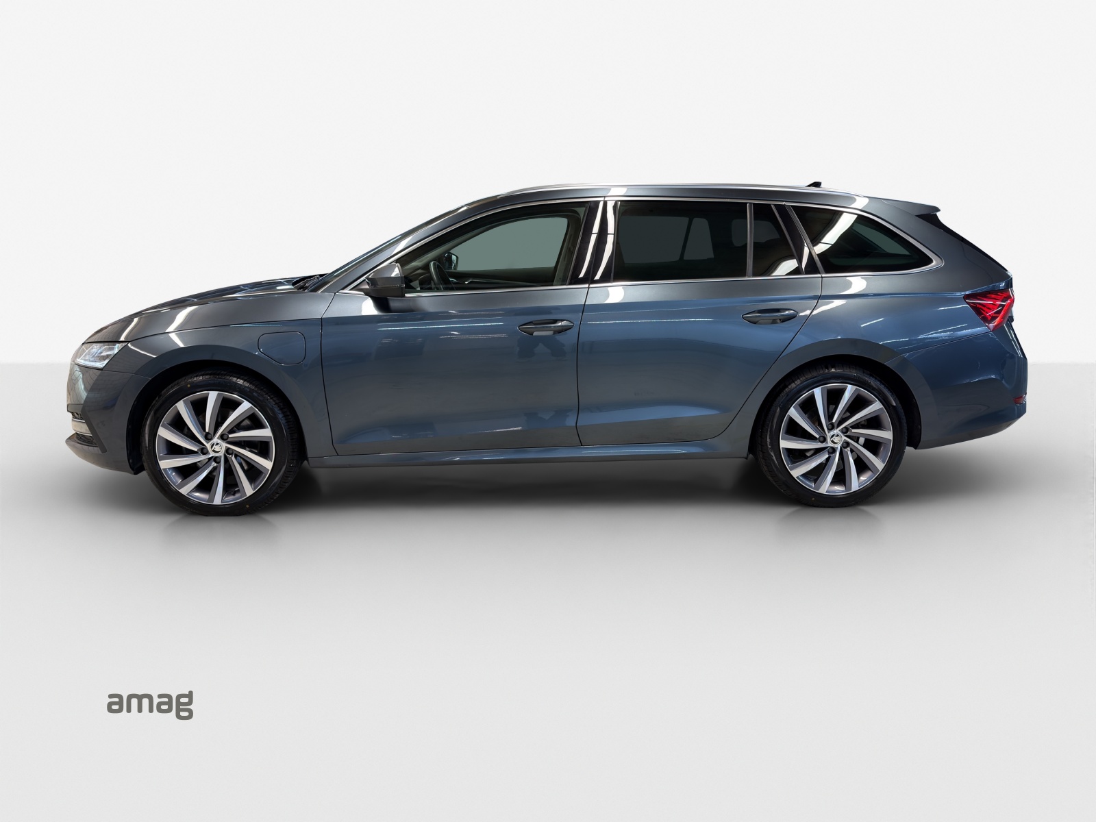 SKODA Octavia Combi 1.4 TSI PHEV DSG Style-image-1
