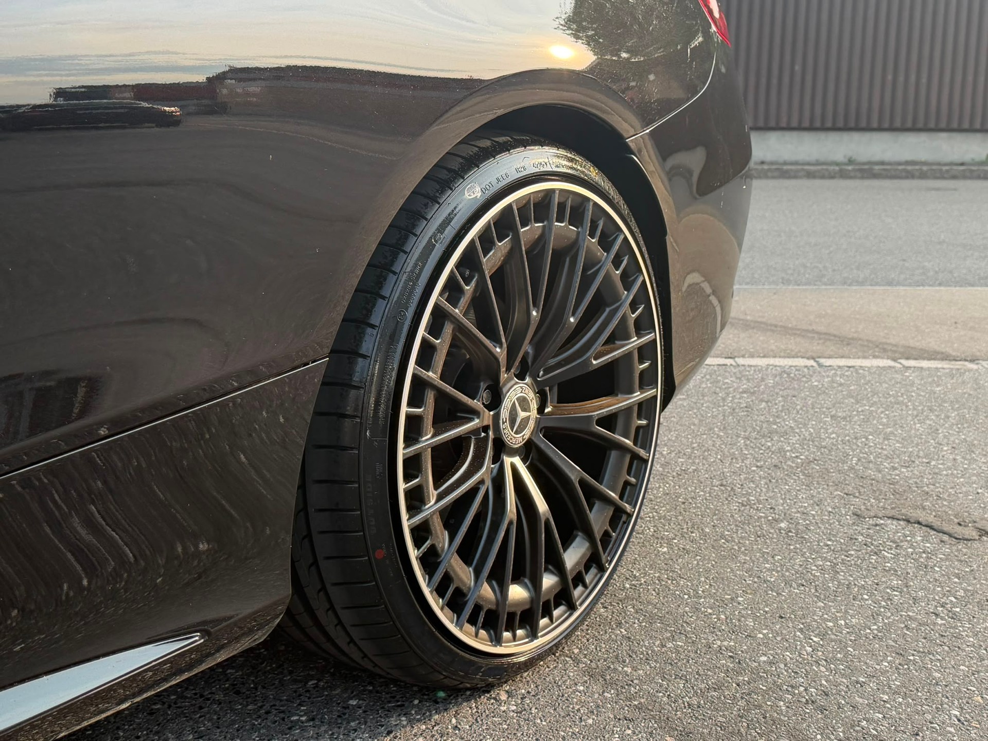 MERCEDES-BENZ C 200 Coupé 4Matic AMG Line 9G-Tronic (C63 AMG Bodykit) Black&Chrome Edition-image-2