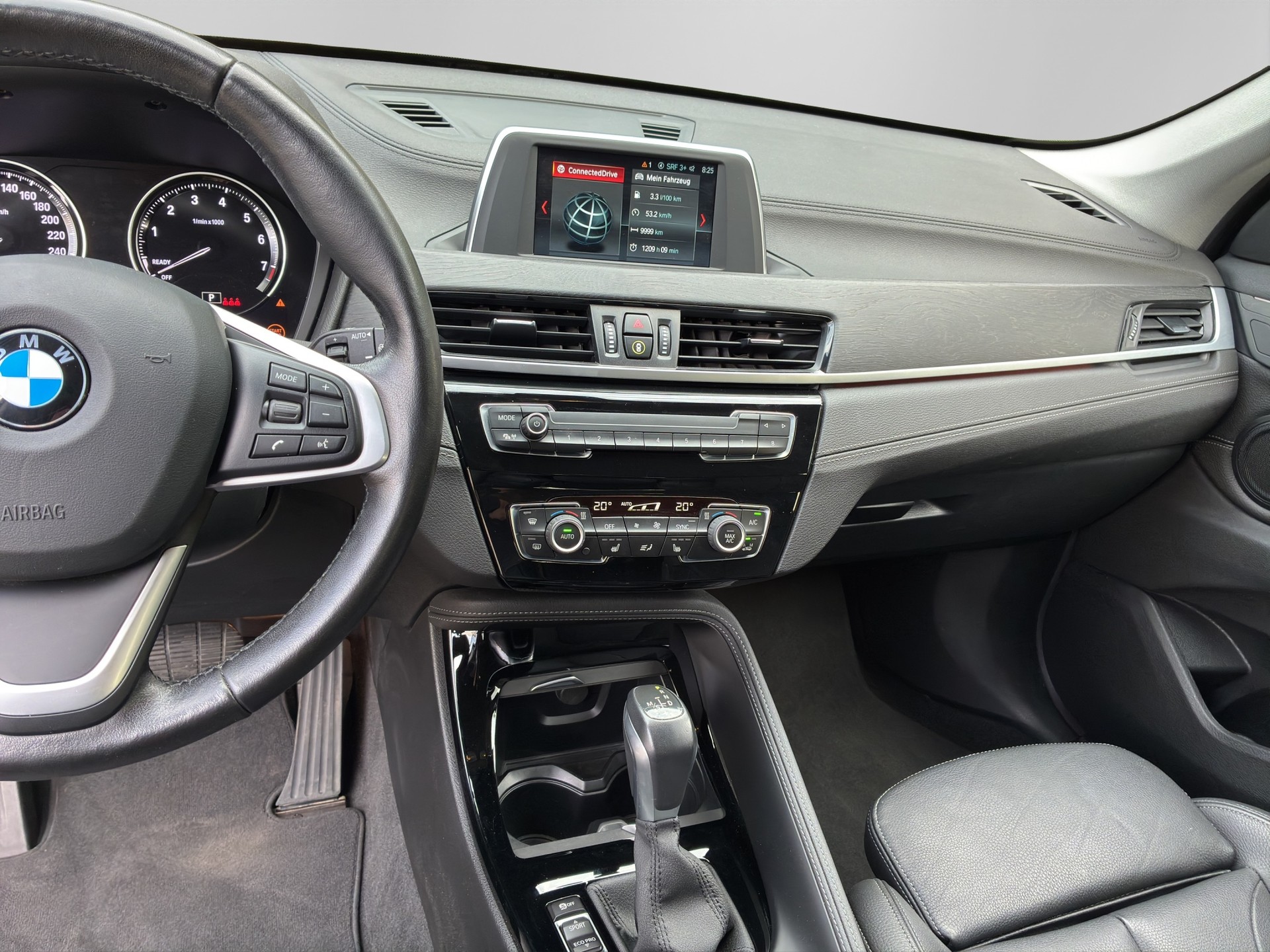 BMW X1 xDrive 25e Sport Line Steptronic-image-13