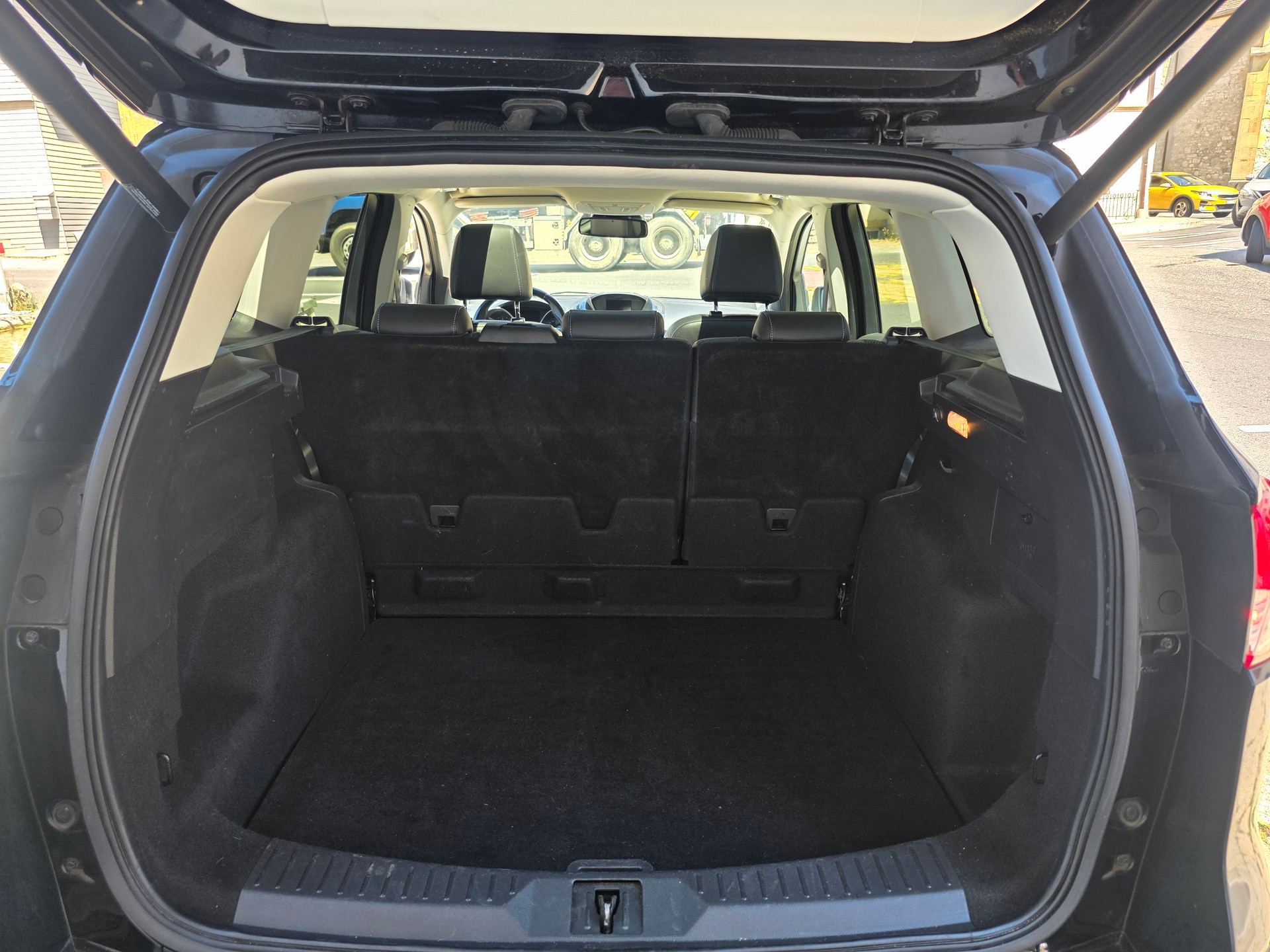 FORD Kuga 2.0 TDCi Titanium 4WD PowerShift-image-12