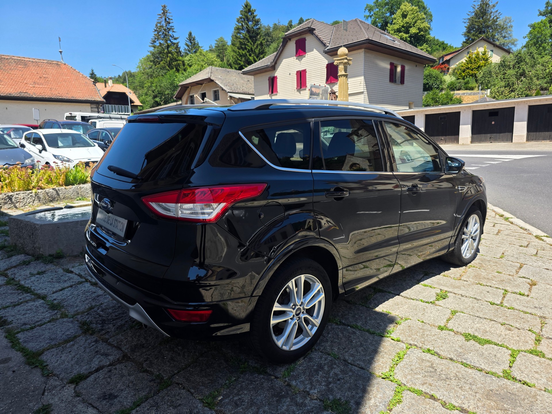 FORD Kuga 2.0 TDCi Titanium 4WD PowerShift-image-3