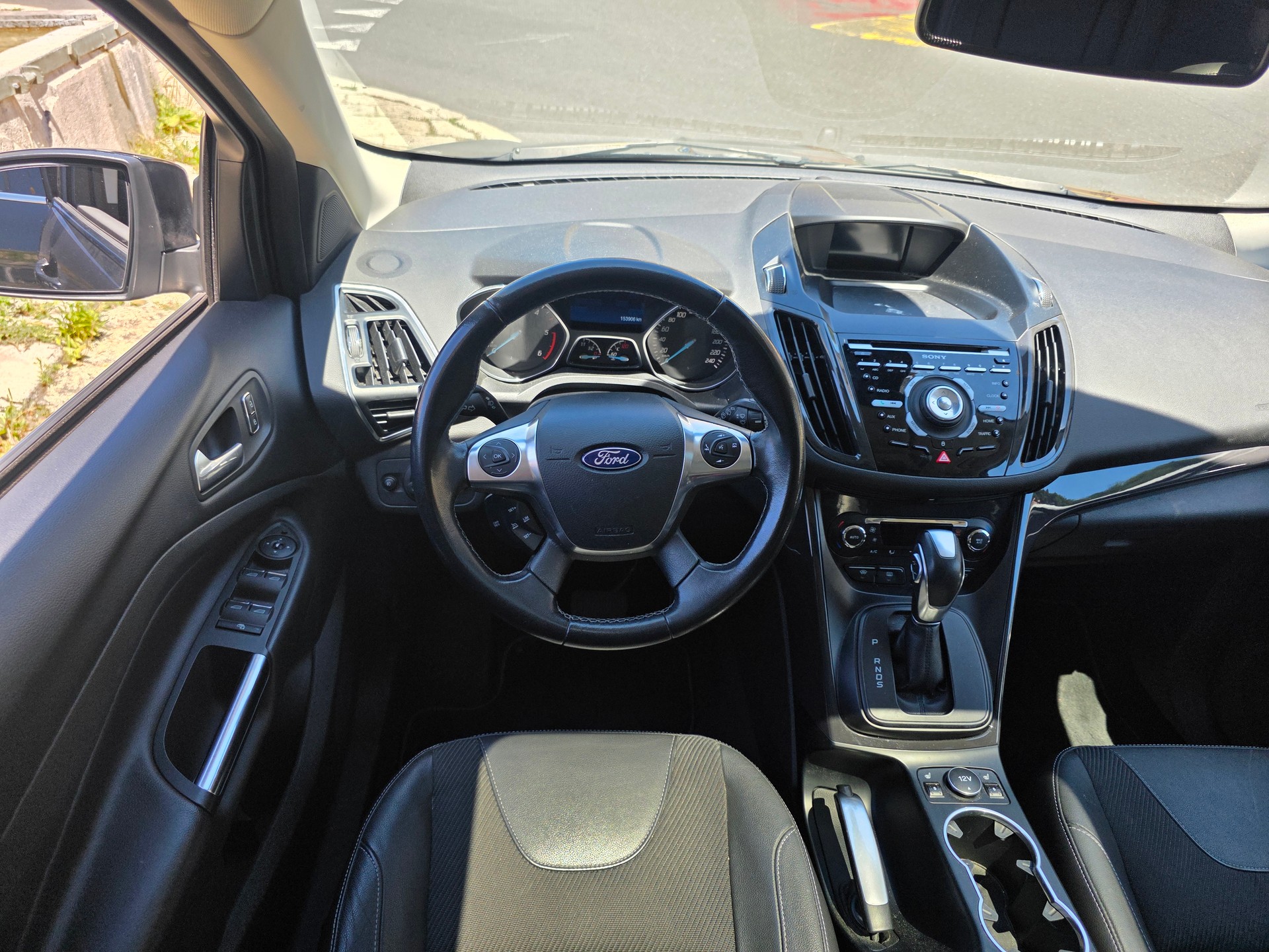 FORD Kuga 2.0 TDCi Titanium 4WD PowerShift-image-6