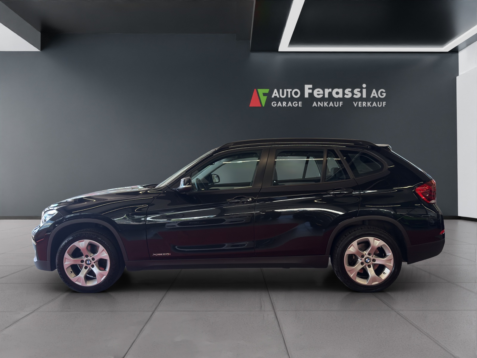 BMW X1 xDrive 20i Steptronic-image-1