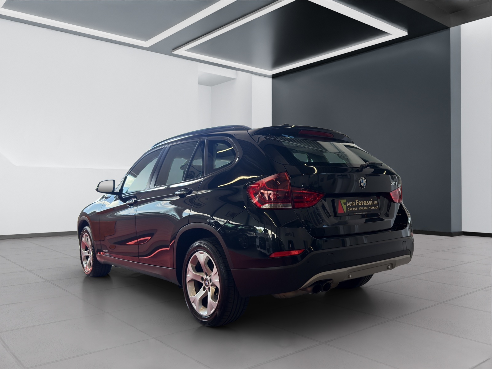 BMW X1 xDrive 20i Steptronic-image-3