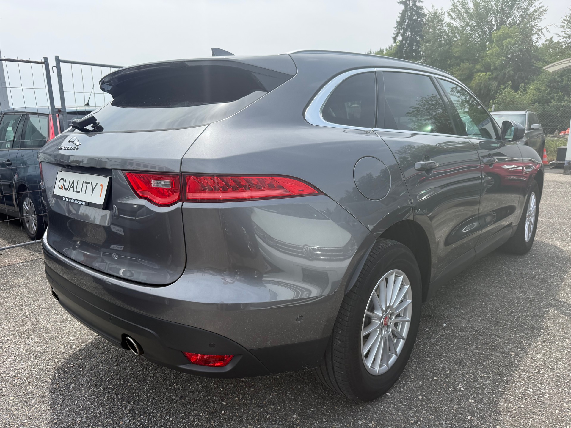 JAGUAR F-Pace 3.0 TD Prestige AWD Automatik-image-3