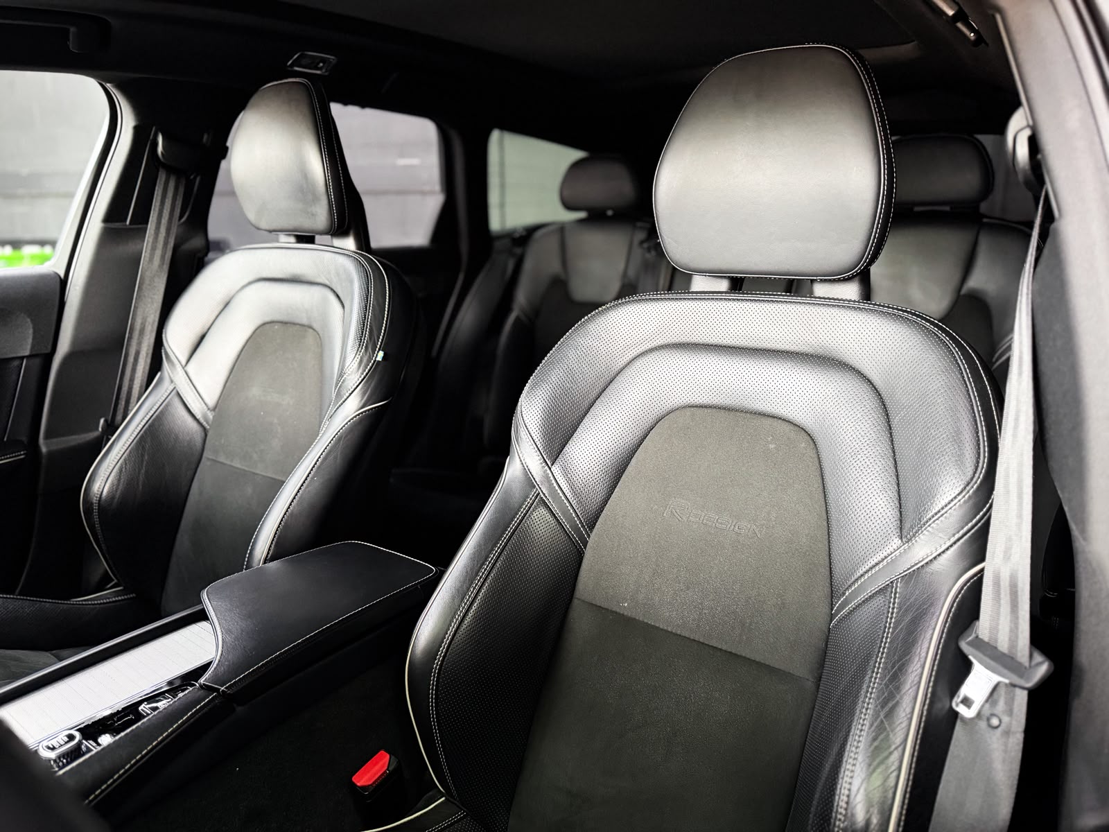 VOLVO V90 D5 AWD R-Design Geartronic Powerpulse-image-18