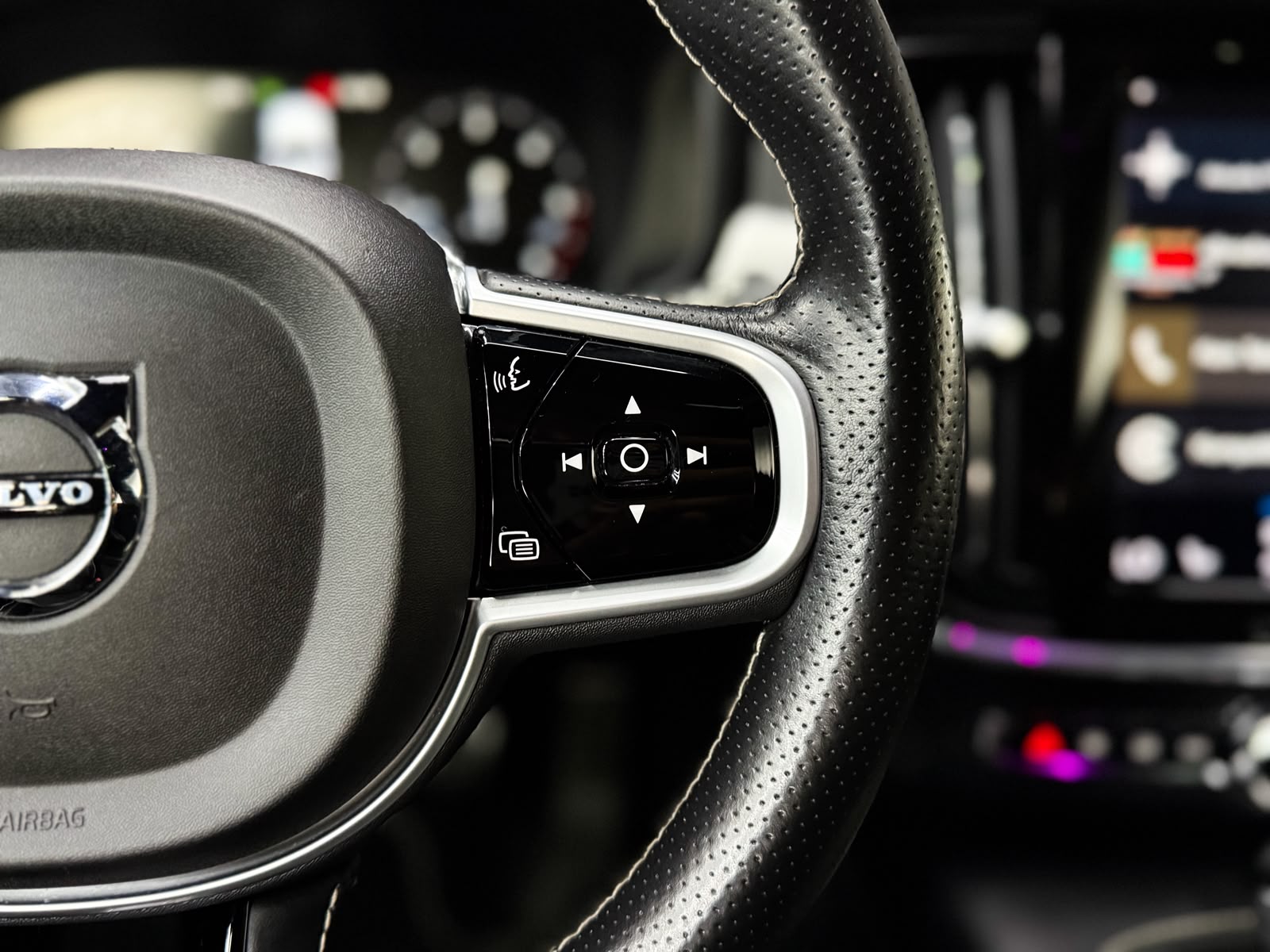 VOLVO V90 D5 AWD R-Design Geartronic Powerpulse-image-12