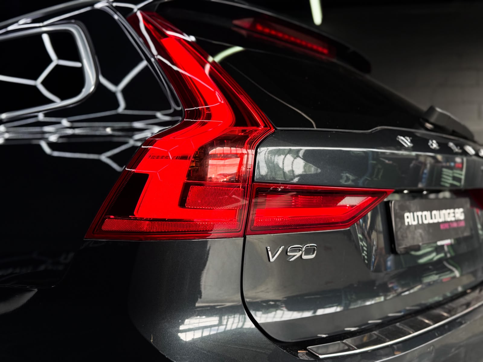 VOLVO V90 D5 AWD R-Design Geartronic Powerpulse-image-5