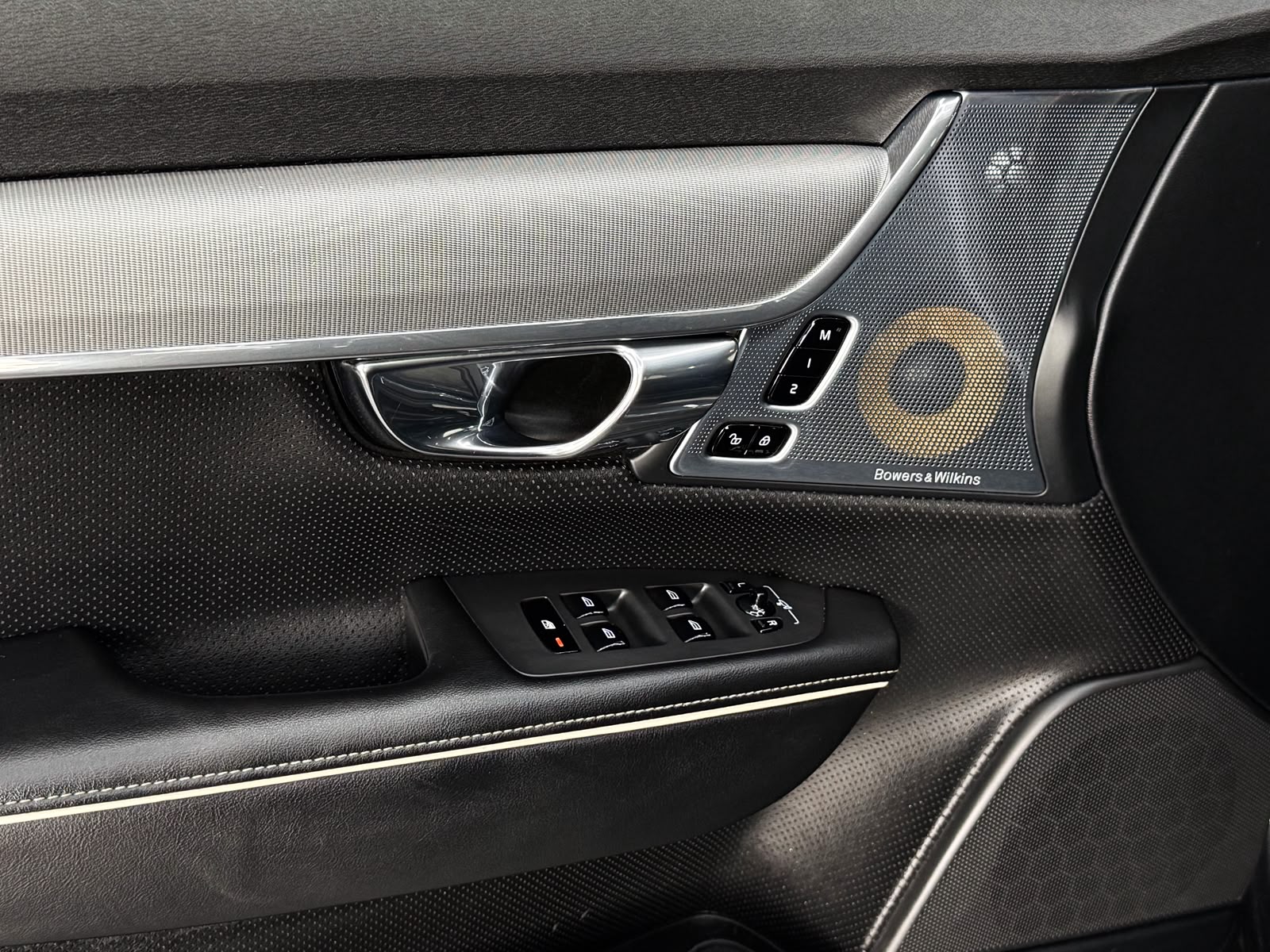 VOLVO V90 D5 AWD R-Design Geartronic Powerpulse-image-14