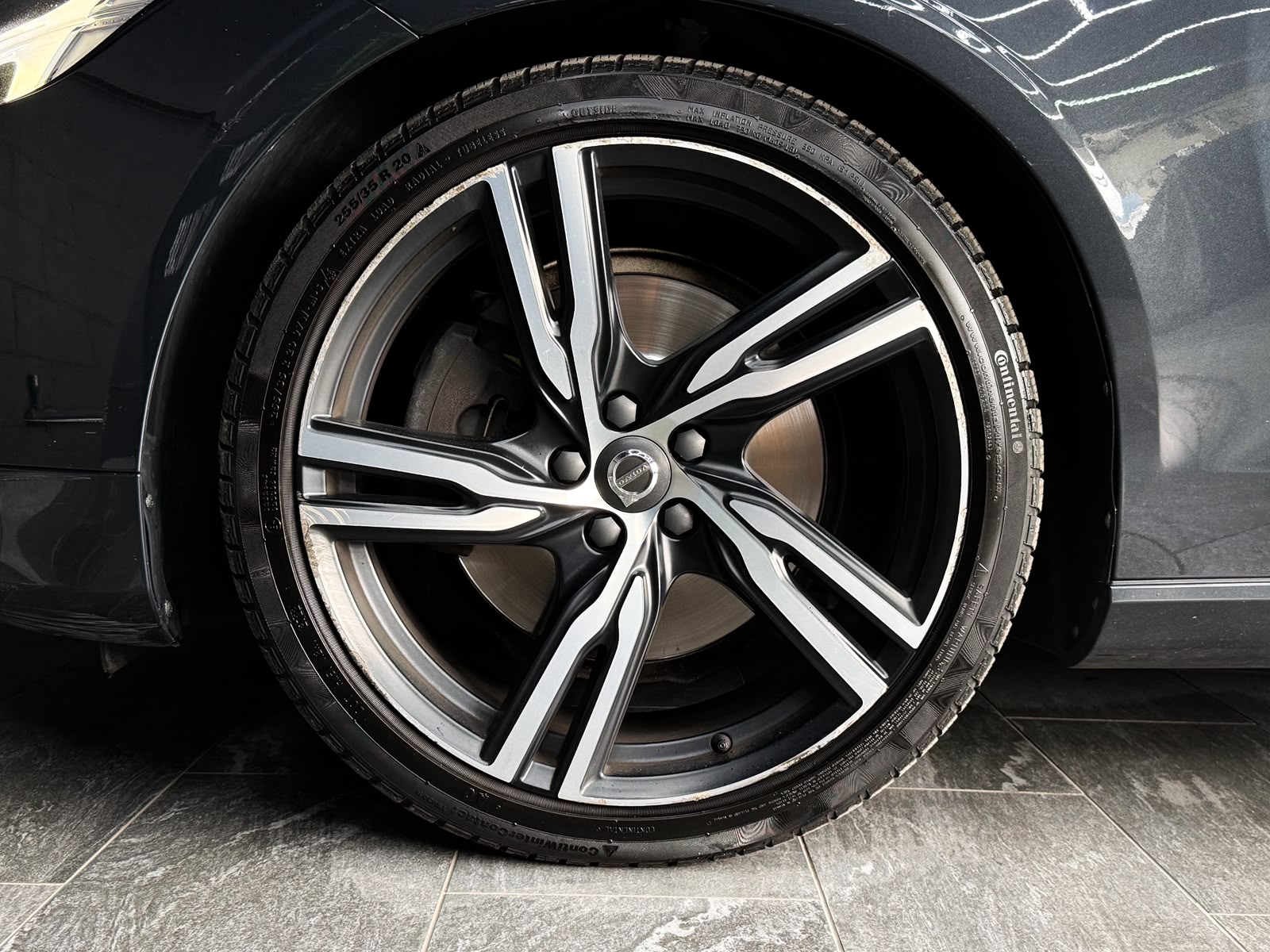 VOLVO V90 D5 AWD R-Design Geartronic Powerpulse-image-19