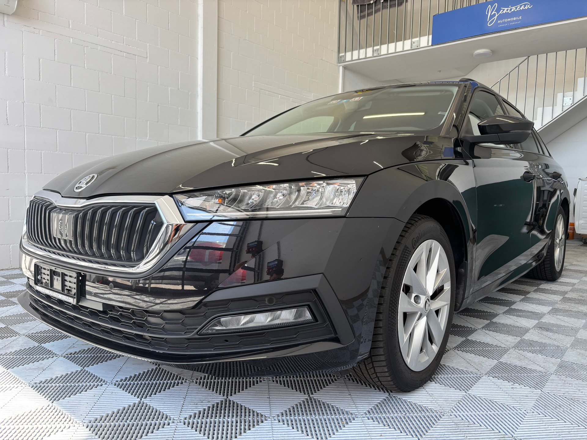 SKODA Octavia Combi 2.0 TDI DSG Ambition 4x4