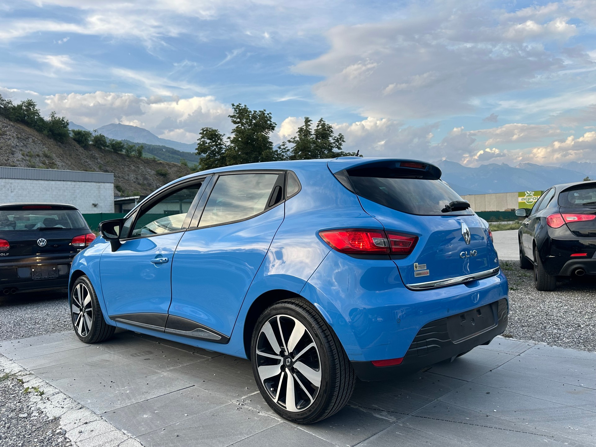 RENAULT Clio 1.5 dCi Swiss Edition-image-3