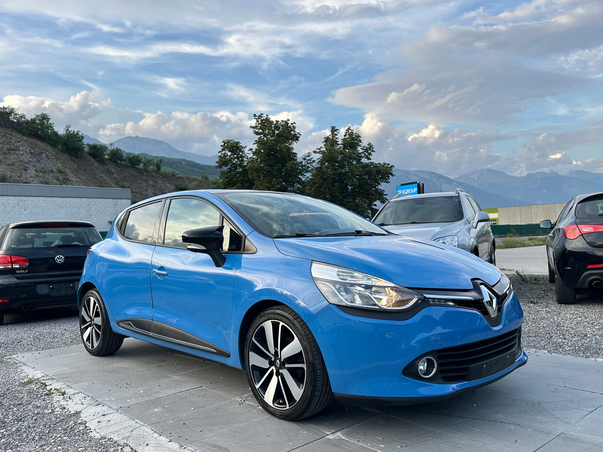 RENAULT Clio 1.5 dCi Swiss Edition-image-1