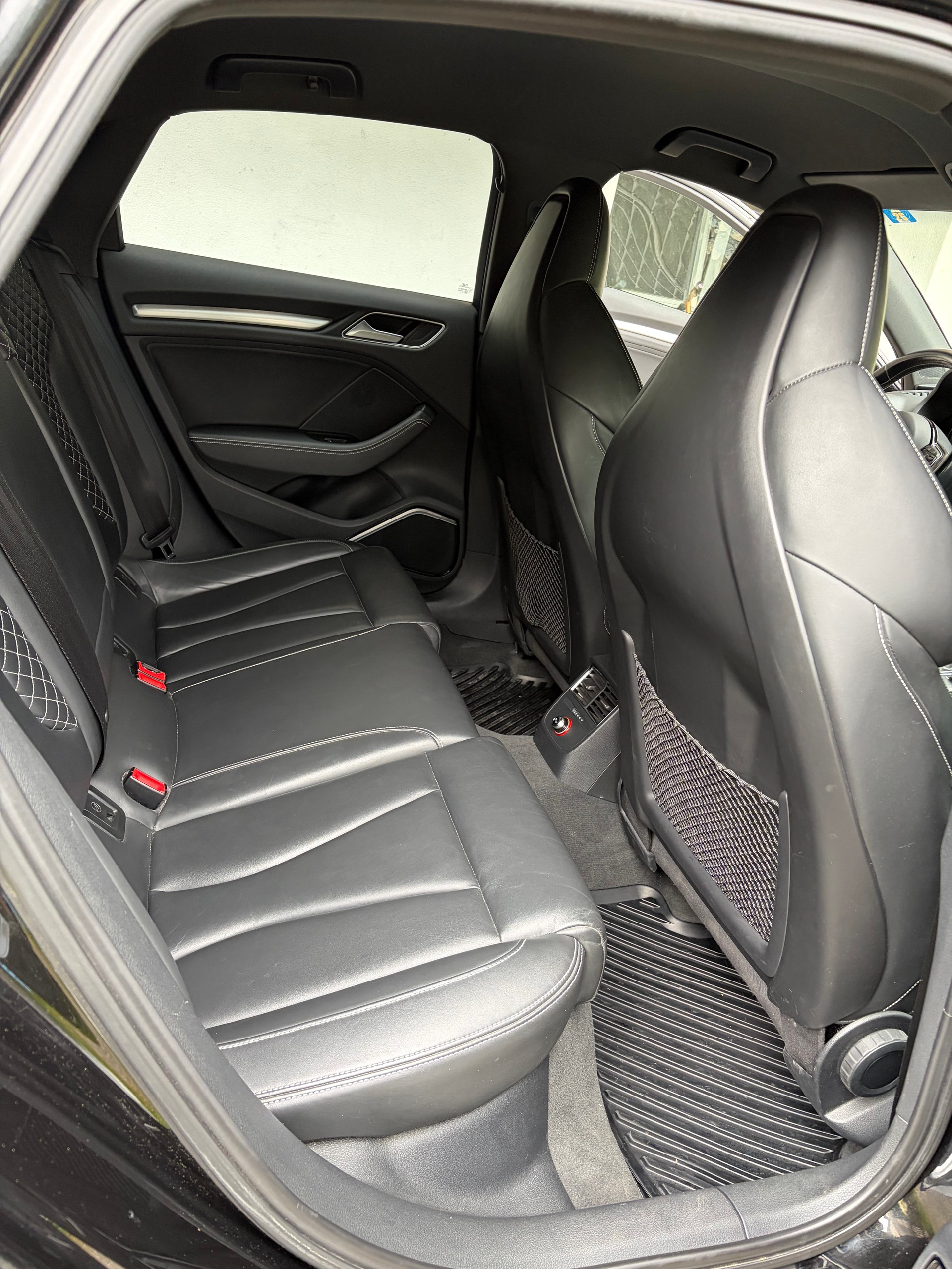 AUDI 2.0 T FSI quattro S-Tronic-image-3