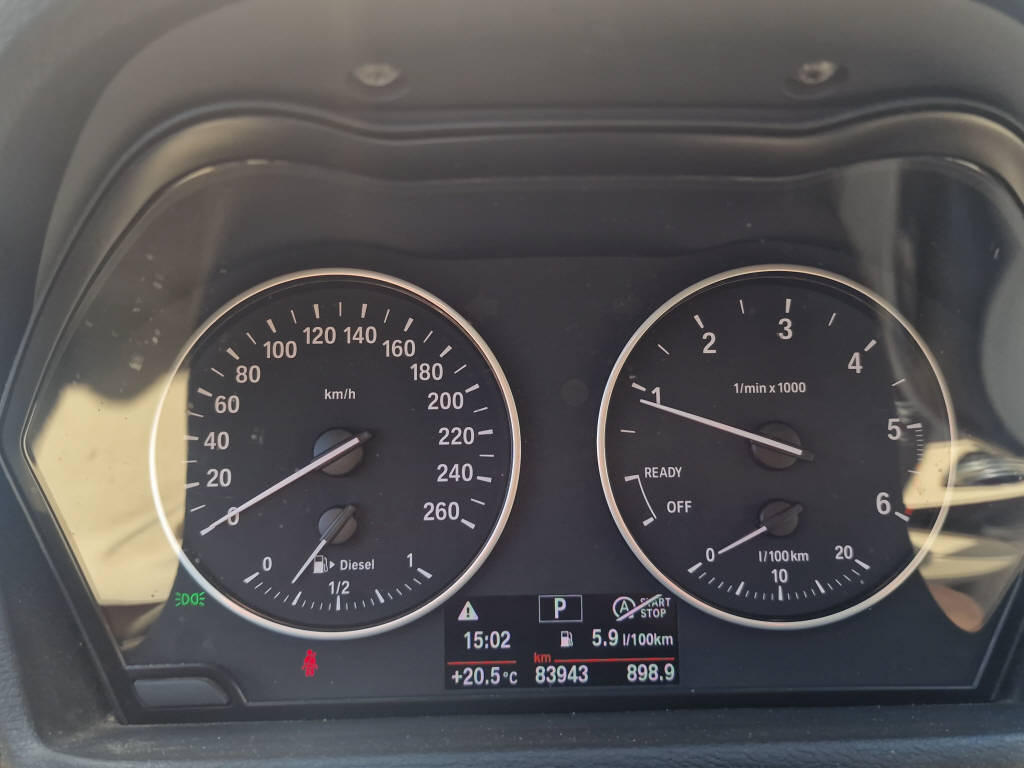BMW X1 18d xDrive-image-13