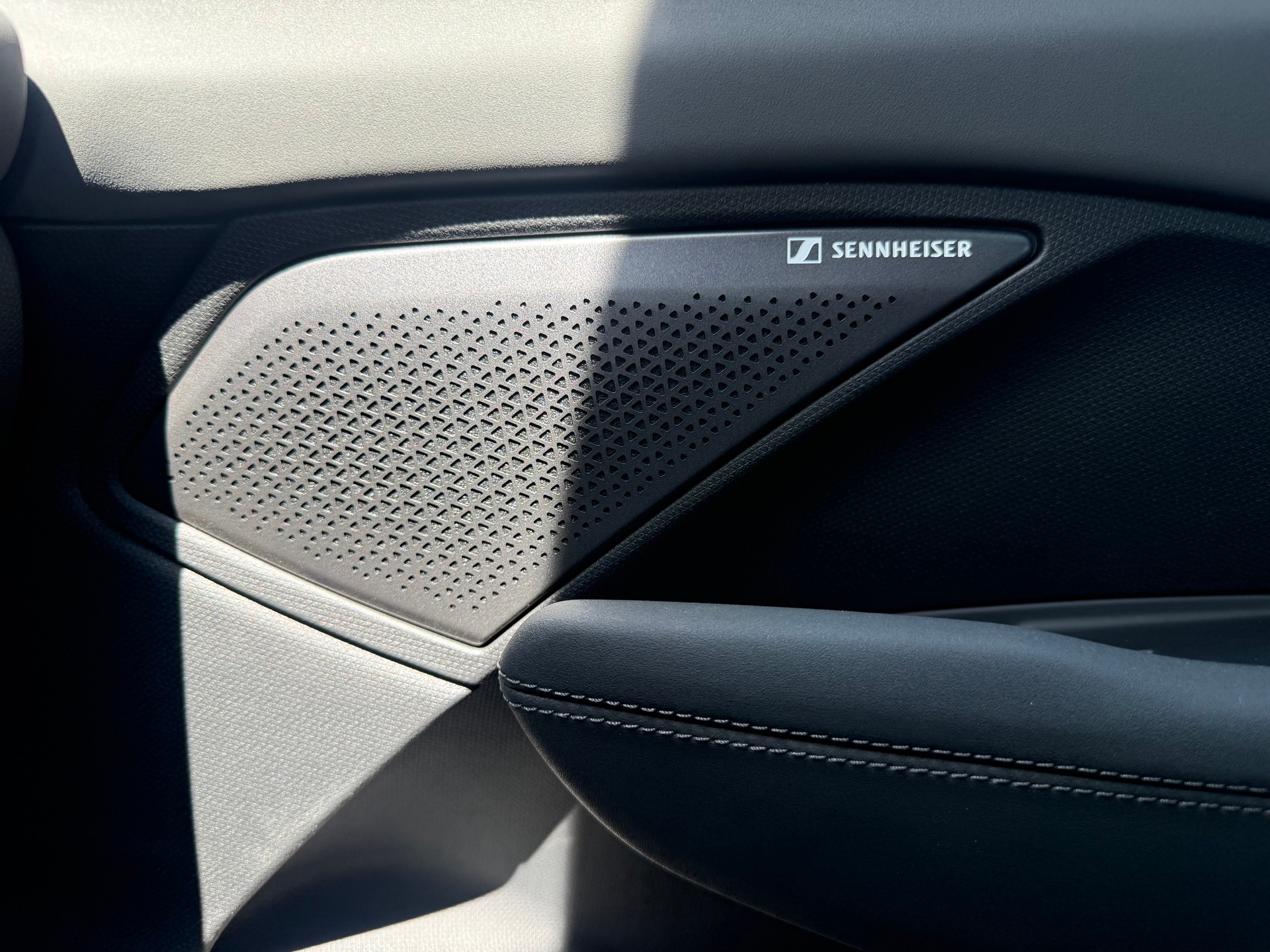 CUPRA Terramar 1.5 eTSI DSG-image-15