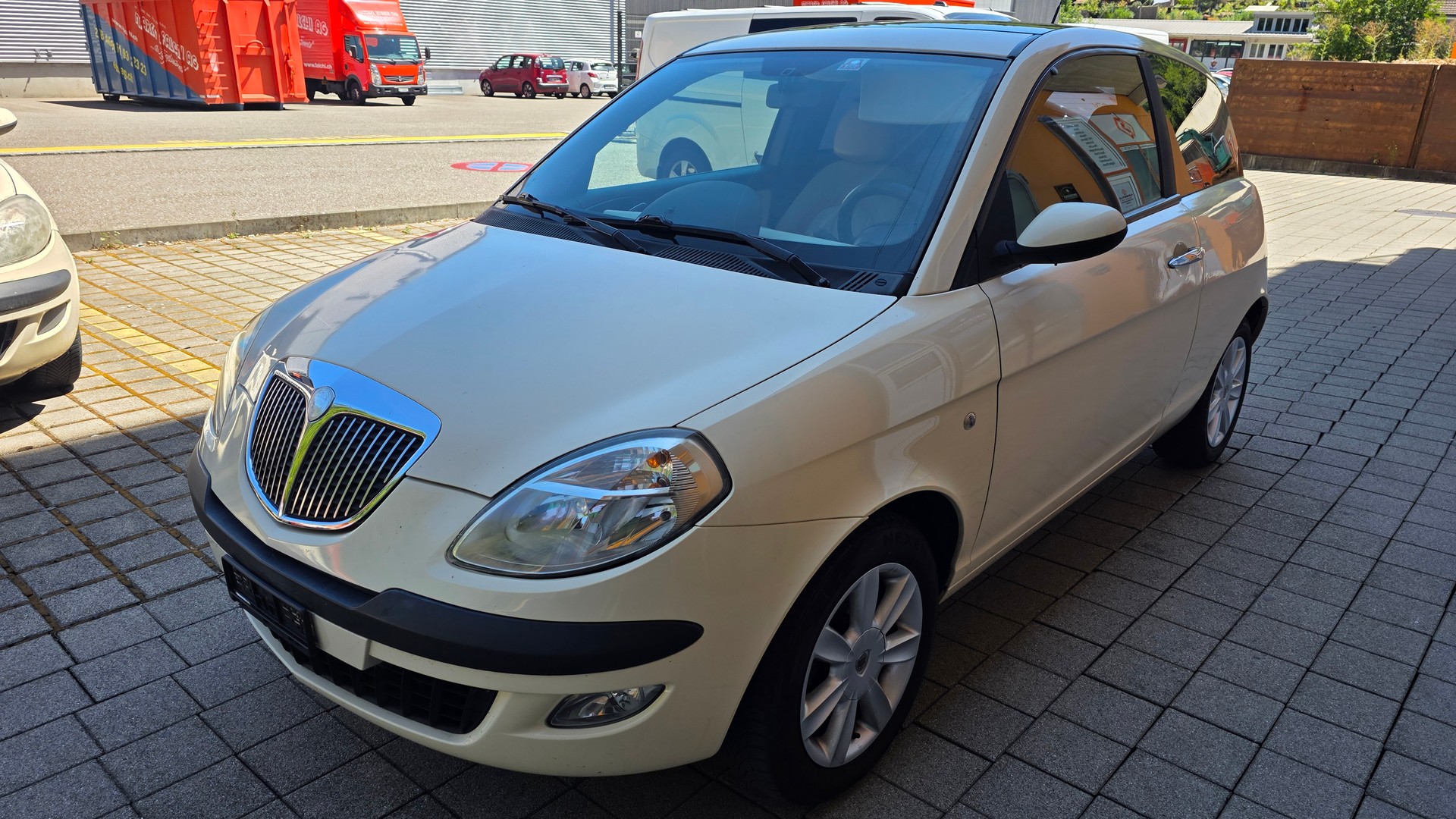 LANCIA 1.3 JTD 16V Platino-image-0