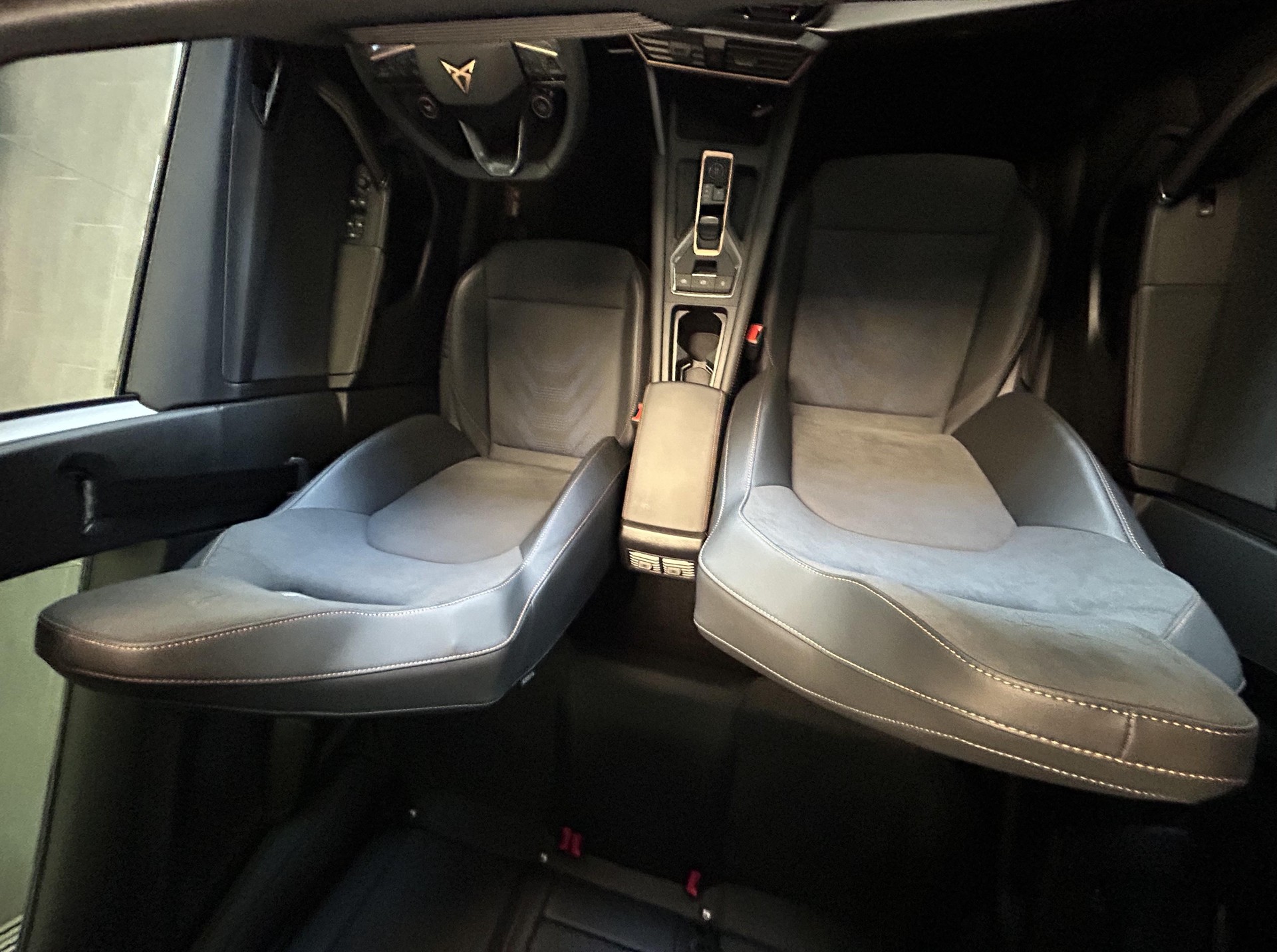 CUPRA Formentor 2.0 TSI VZ 4Drive DSG-showroom-element-1