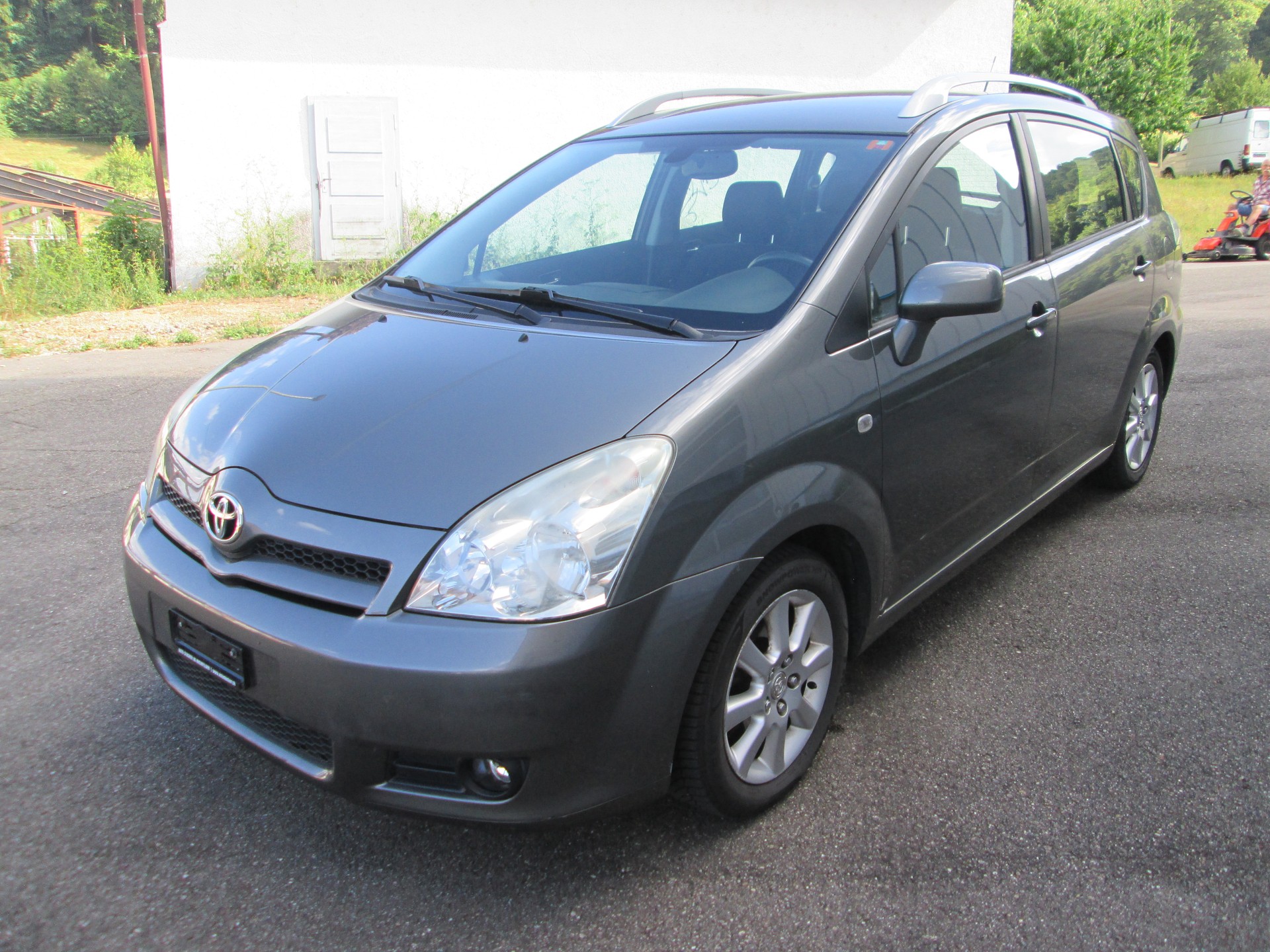 TOYOTA Corolla Verso 1.8 Linea Sol-image-0