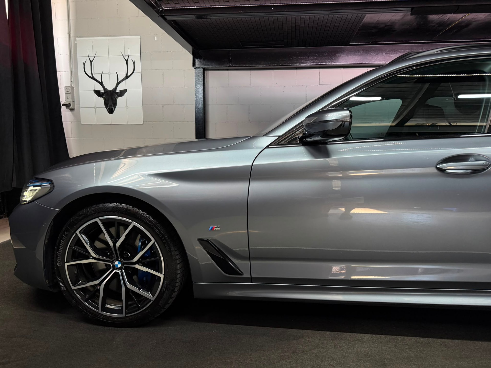 BMW 530d xDrive 48V Touring Pure M Sport Steptronic-image-7