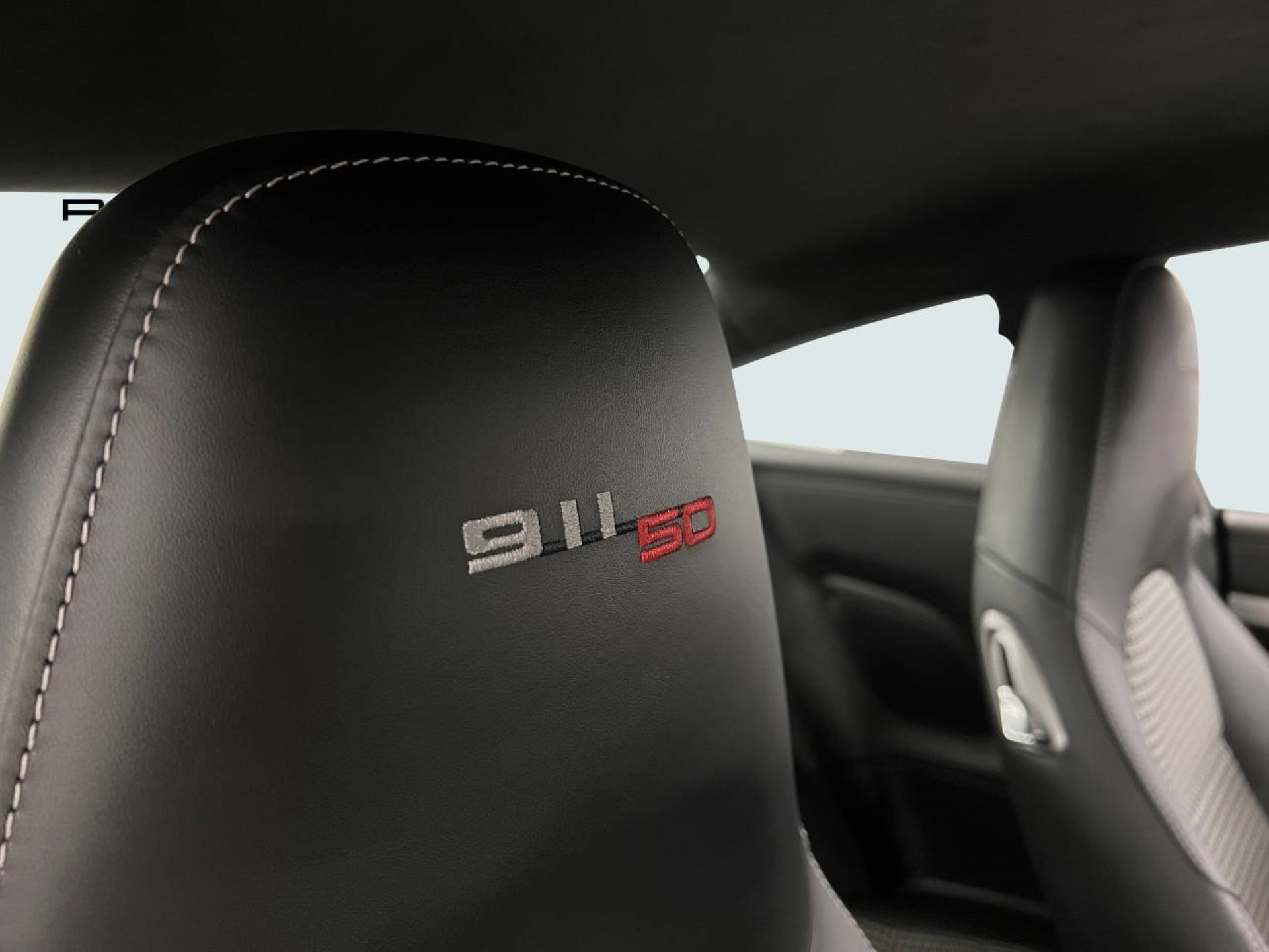 PORSCHE 911 Carrera S-image-19