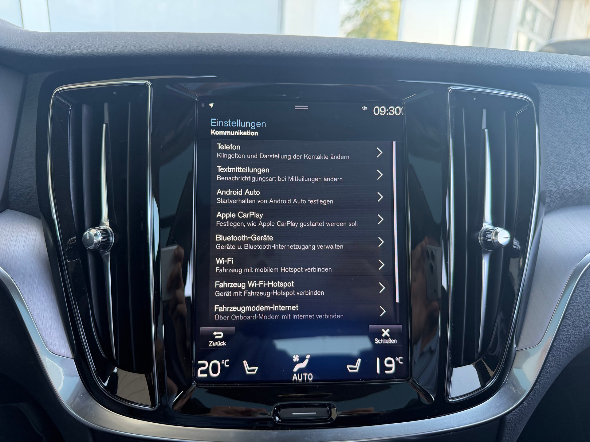 VOLVO V60 T6 AWD Momentum Geartronic-image-14