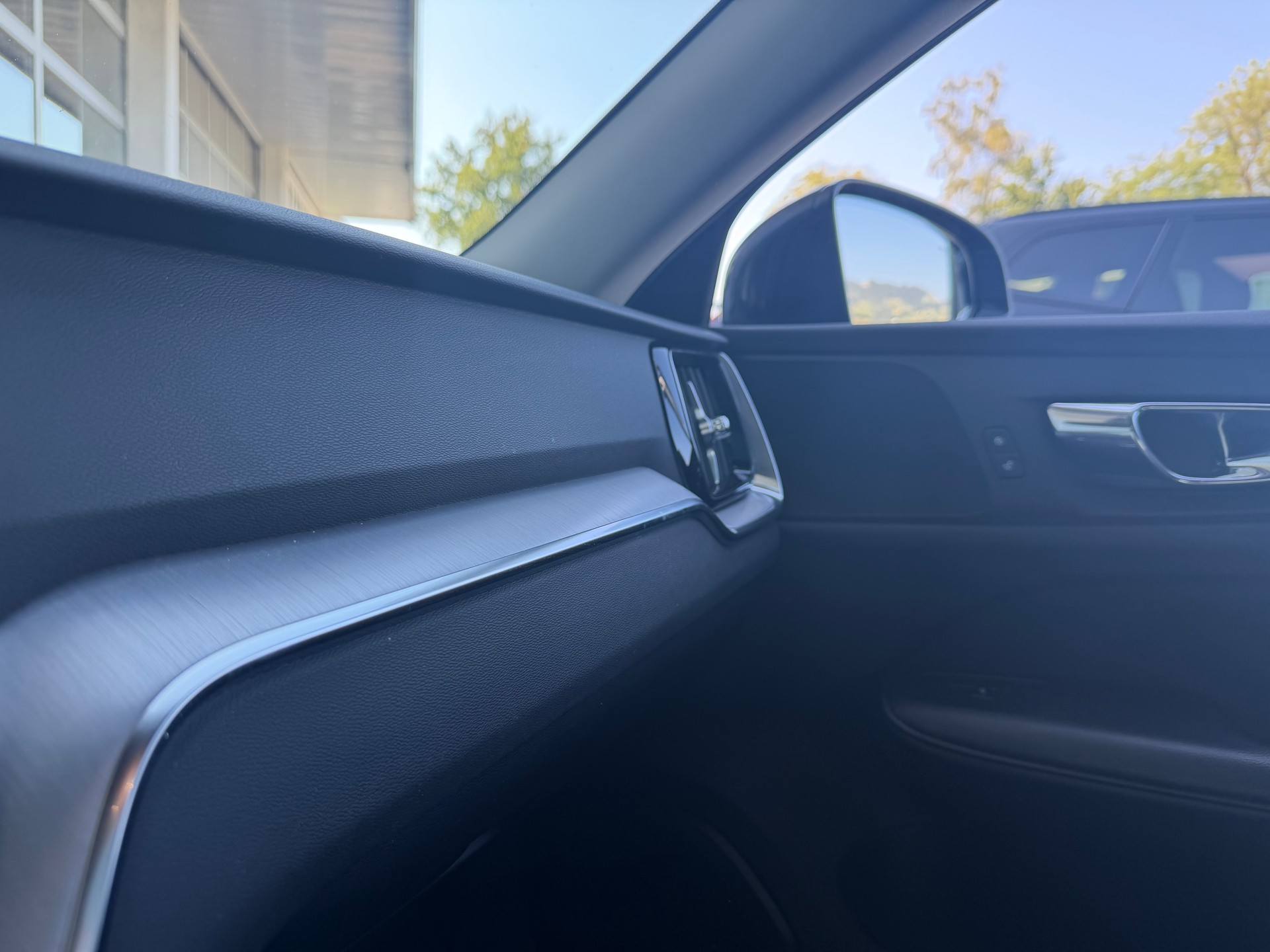 VOLVO V60 T6 AWD Momentum Geartronic-image-9
