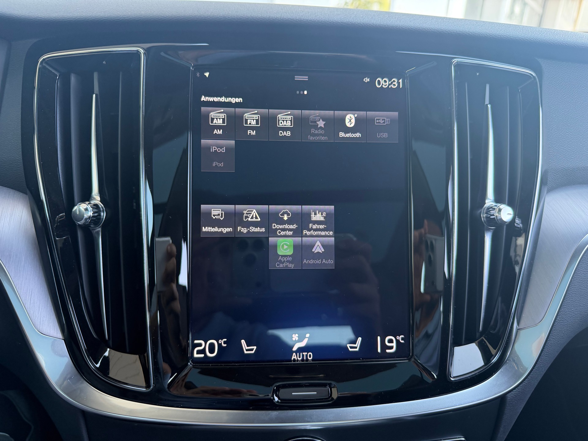 VOLVO V60 T6 AWD Momentum Geartronic-image-16