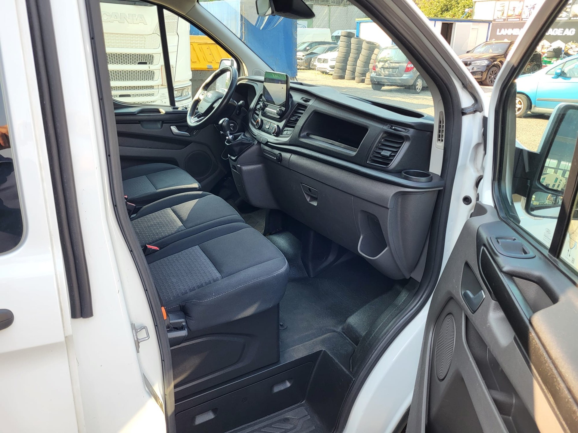 FORD Transit Custom Van 300 L1H1 Trend-image-7