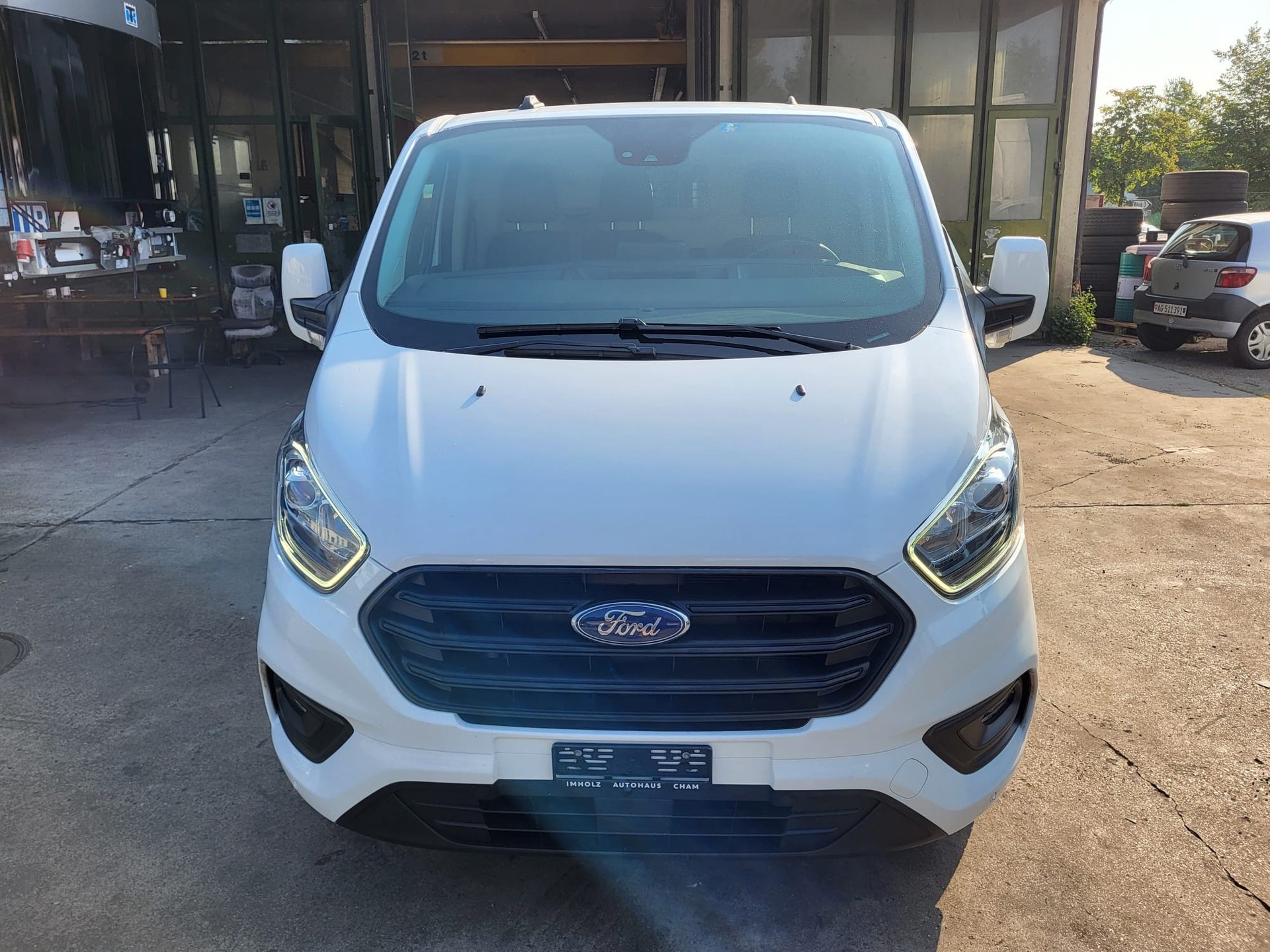FORD Transit Custom Van 300 L1H1 Trend-image-0
