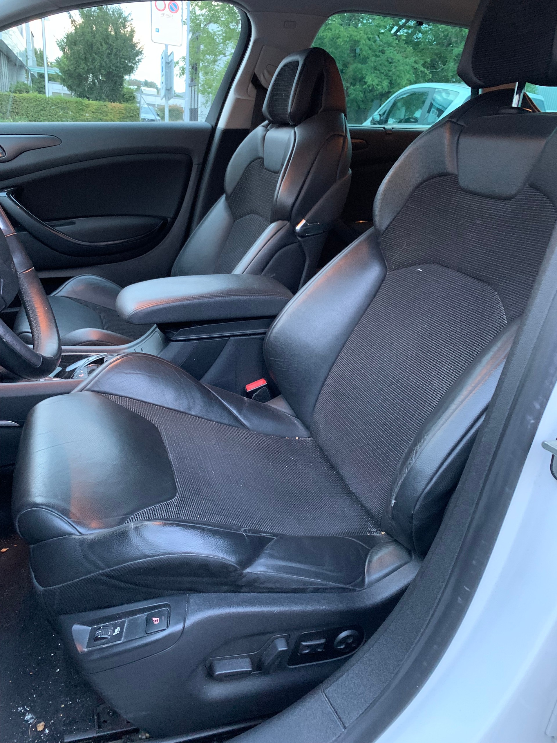 CITROEN C5 Tourer 2.0 HDi Exclusive Automatic-image-10