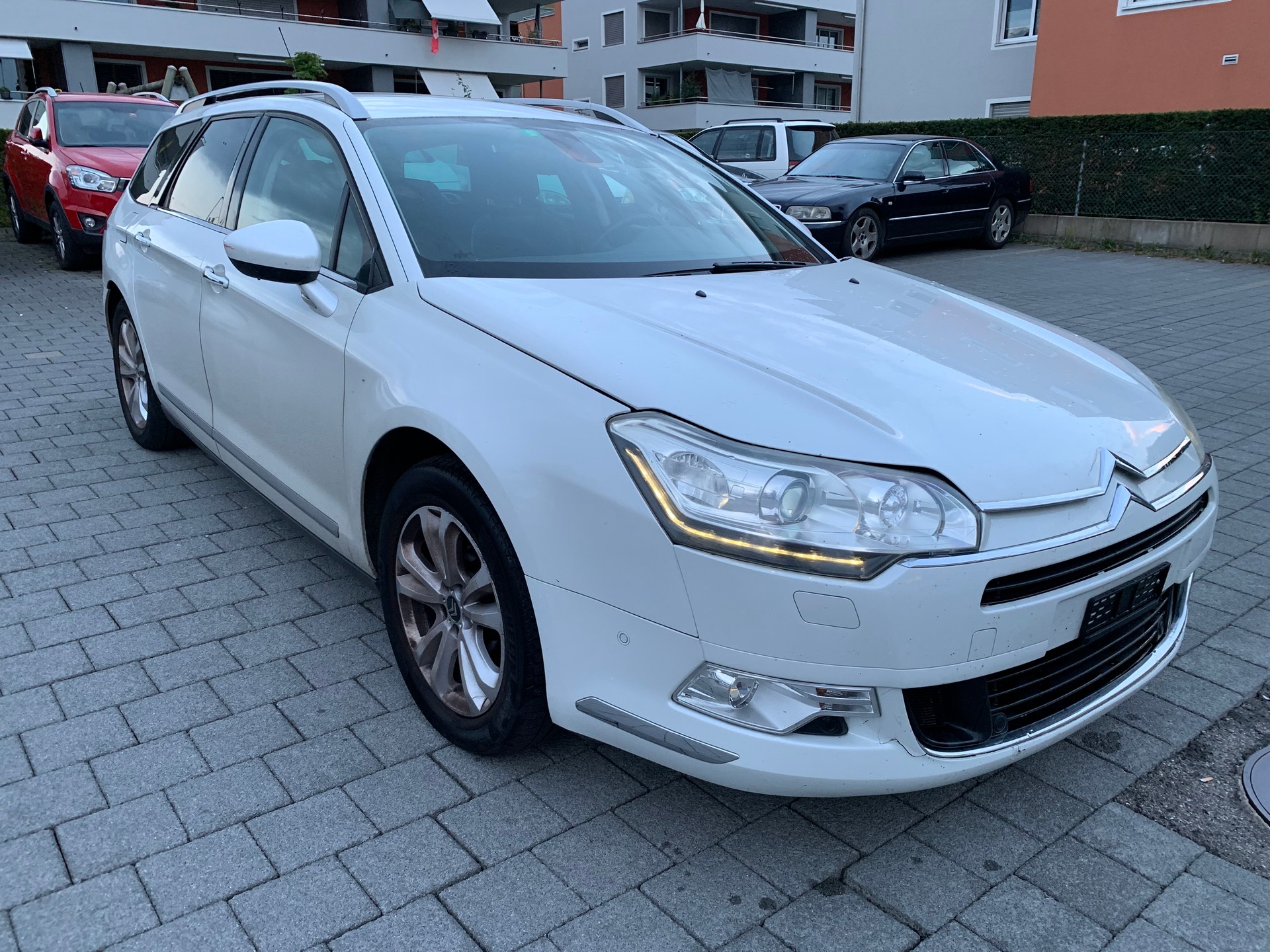 CITROEN C5 Tourer 2.0 HDi Exclusive Automatic-image-1