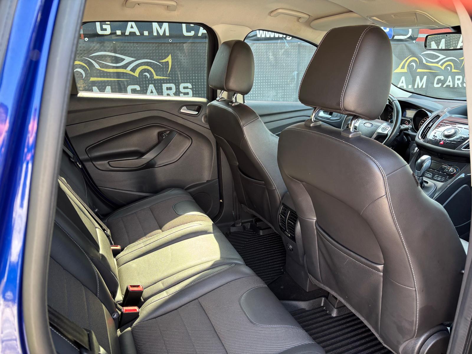 FORD Kuga 2.0 TDCi Titanium S 4WD PowerShift-image-9