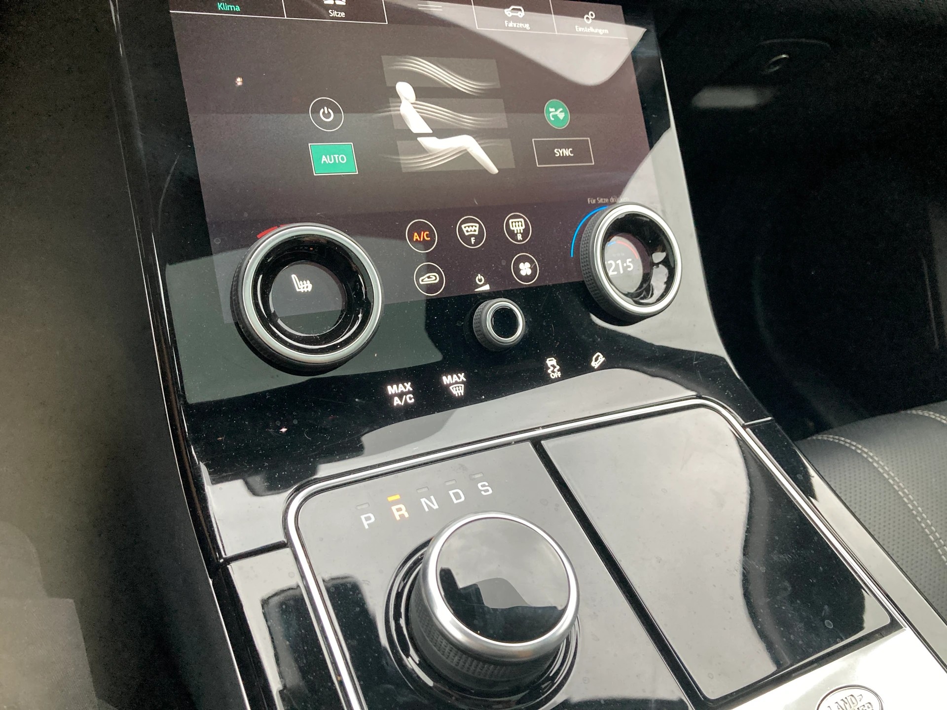 LAND ROVER Range Rover Velar P 250 S Automatic-image-11