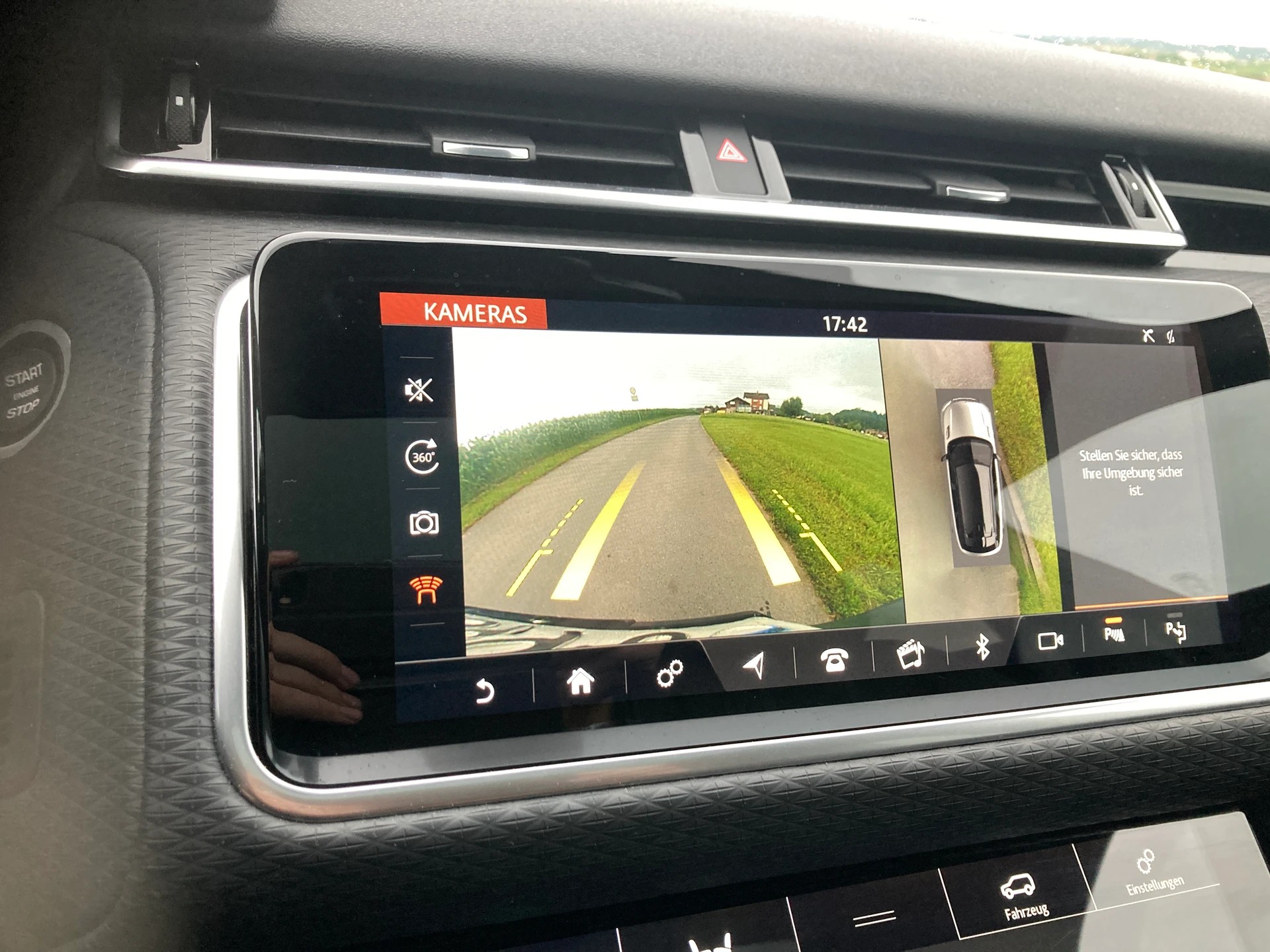 LAND ROVER Range Rover Velar P 250 S Automatic-image-10